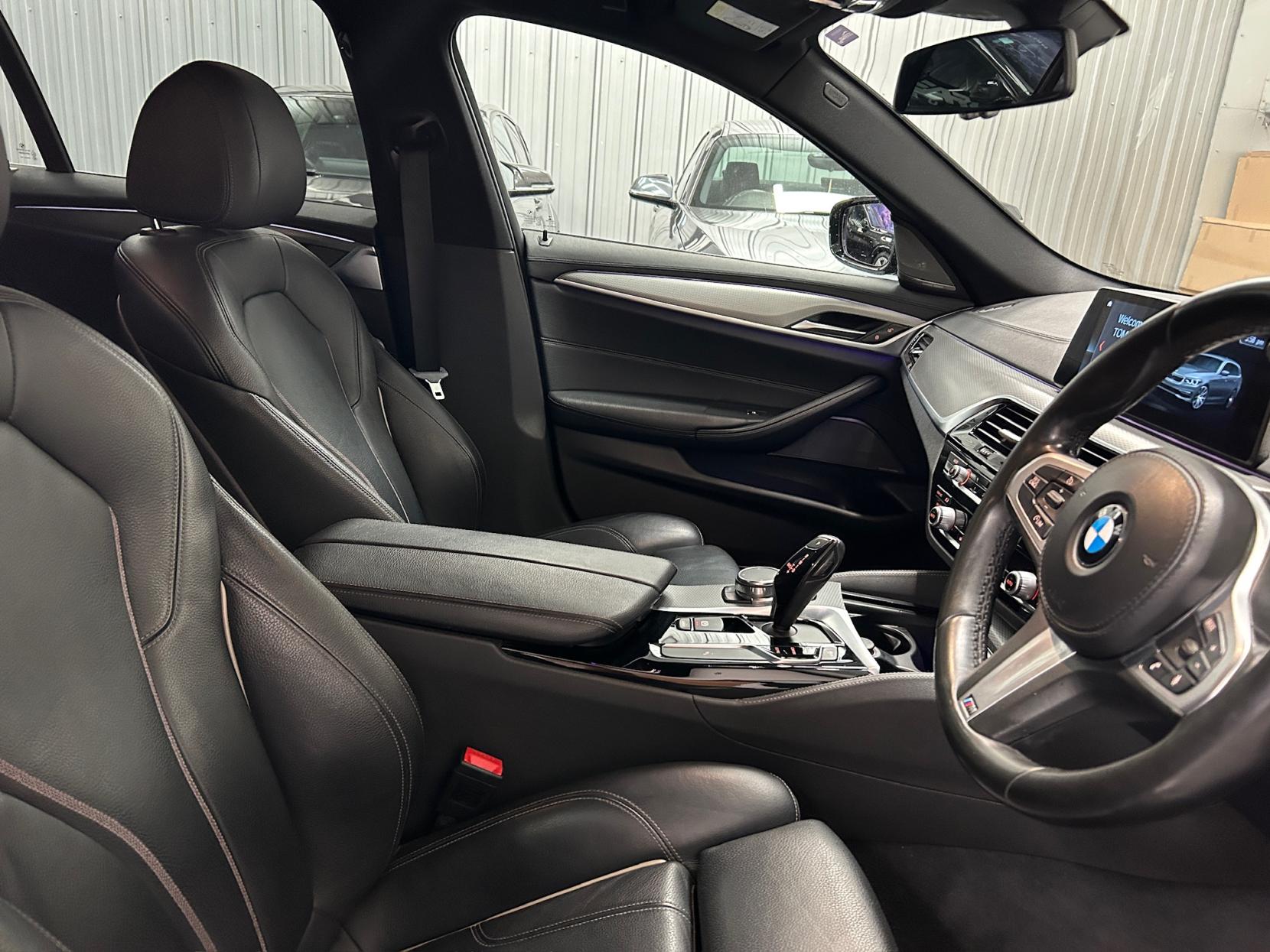 BMW 5 Series 3.0 530d M Sport Touring 5dr Diesel Auto xDrive Euro 6 (s/s) (265 ps)