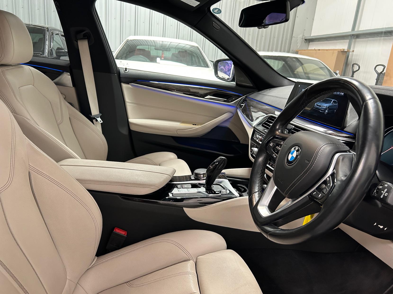 BMW 5 Series 2.0 520d M Sport Touring 5dr Diesel Auto Euro 6 (s/s) (190 ps)