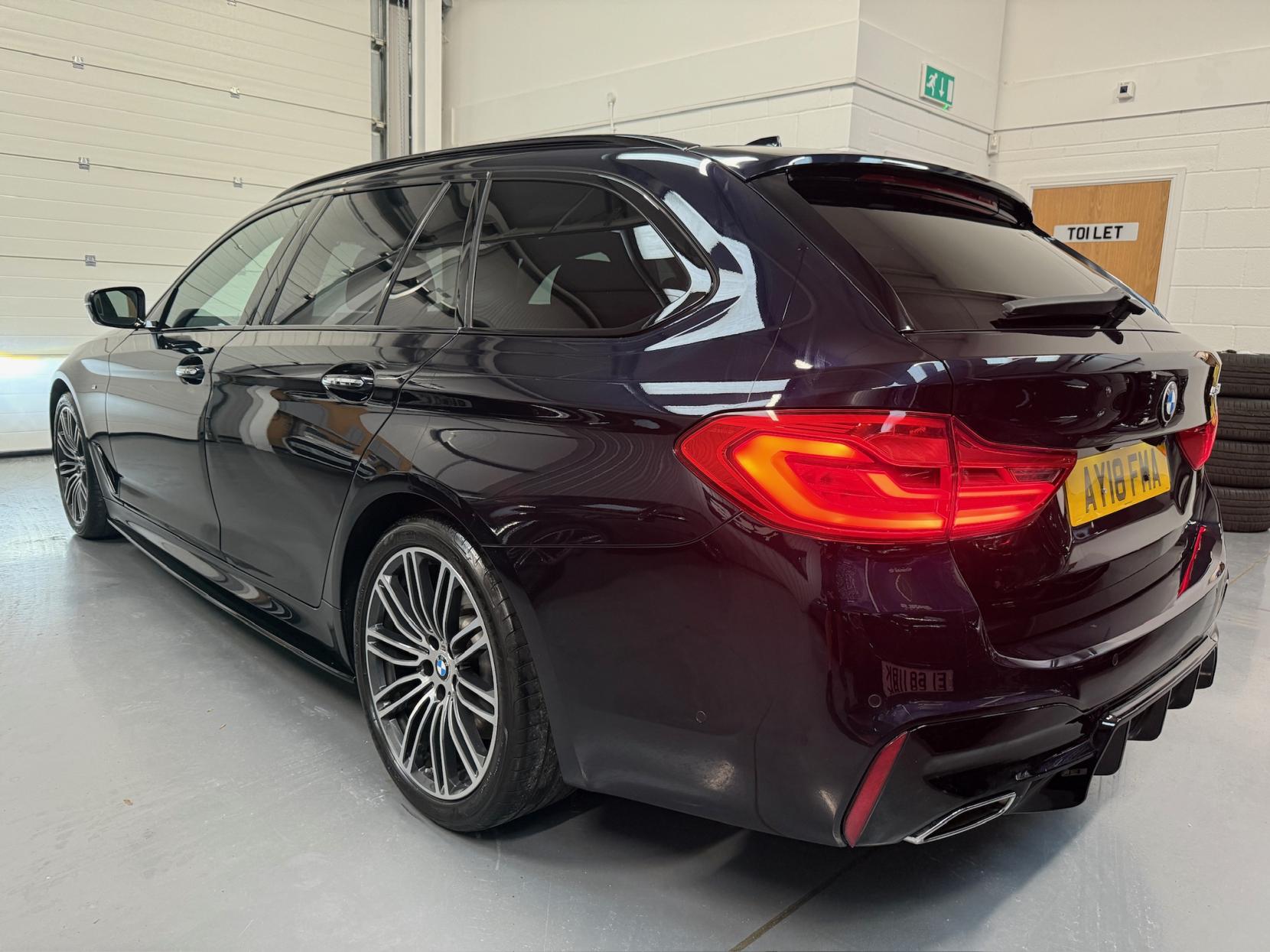 BMW 5 Series 3.0 530d M Sport Touring 5dr Diesel Auto Euro 6 (s/s) (265 ps)