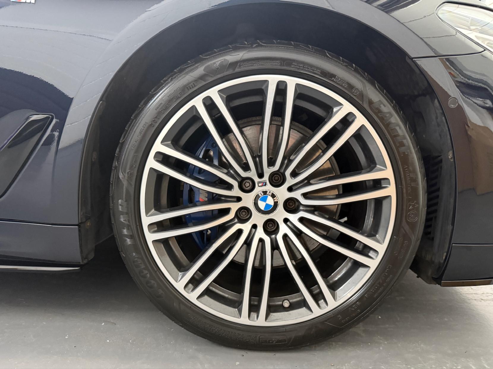 BMW 5 Series 3.0 530d M Sport Touring 5dr Diesel Auto Euro 6 (s/s) (265 ps)