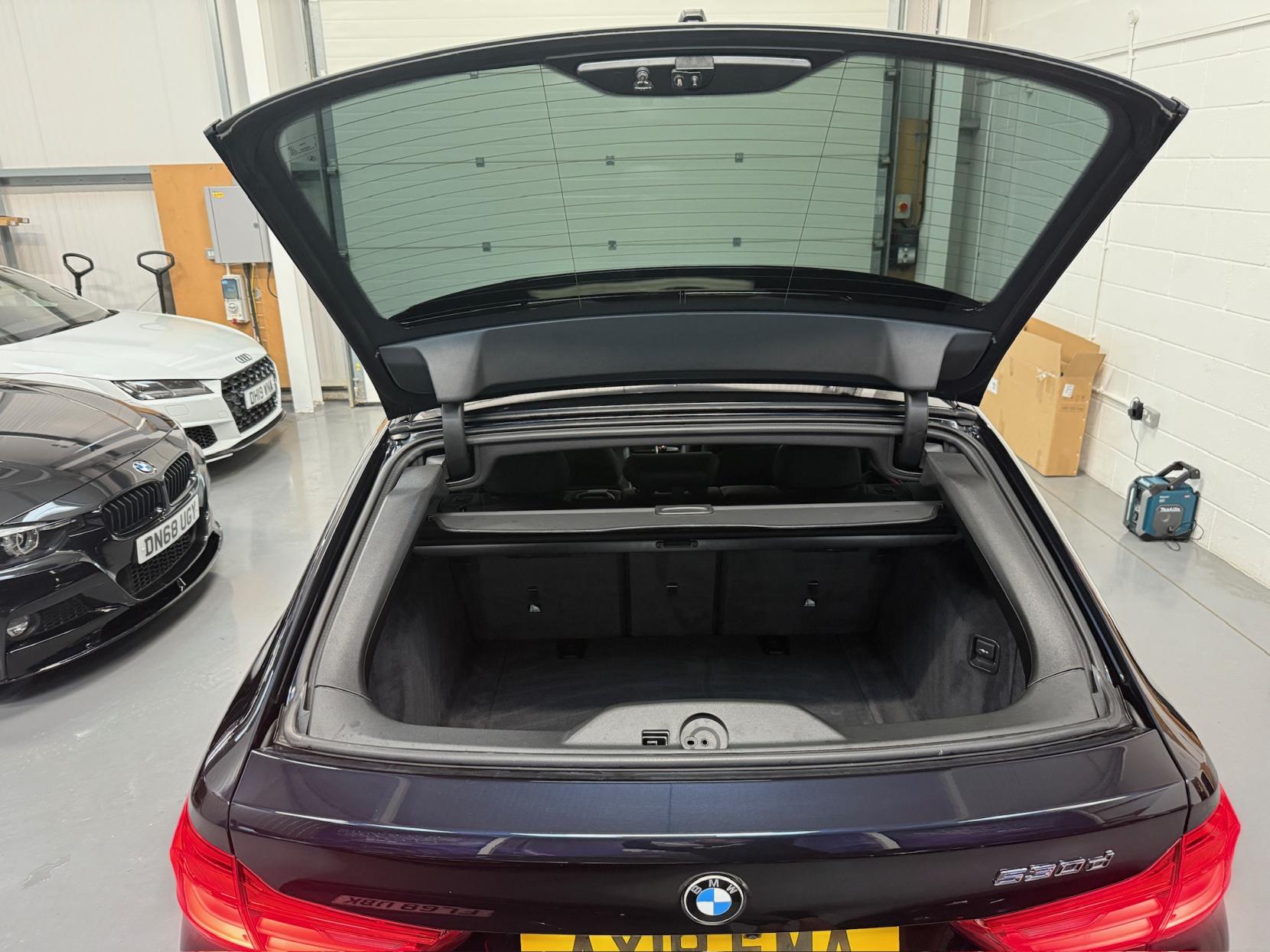 BMW 5 Series 3.0 530d M Sport Touring 5dr Diesel Auto Euro 6 (s/s) (265 ps)