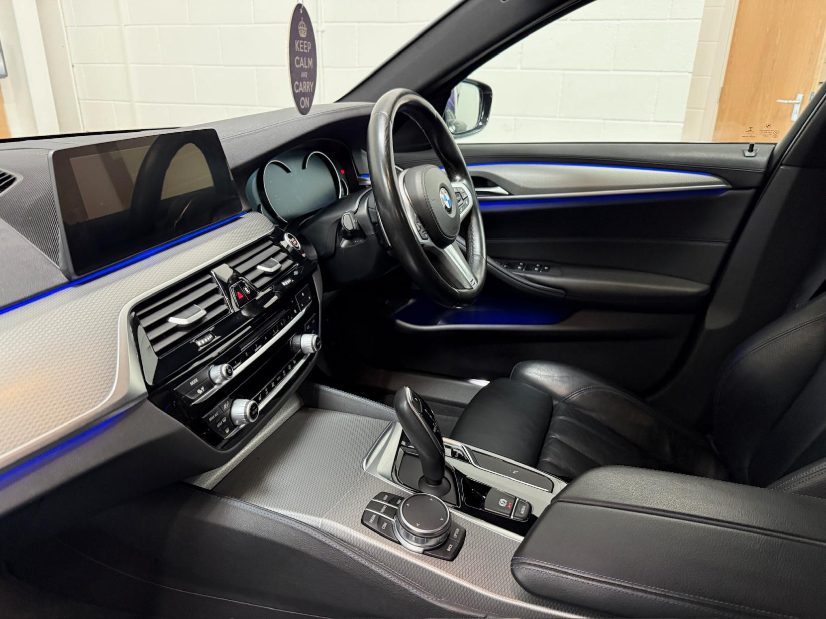 BMW 5 Series 2.0 520d M Sport Saloon 4dr Diesel Auto xDrive Euro 6 (s/s) (190 ps)