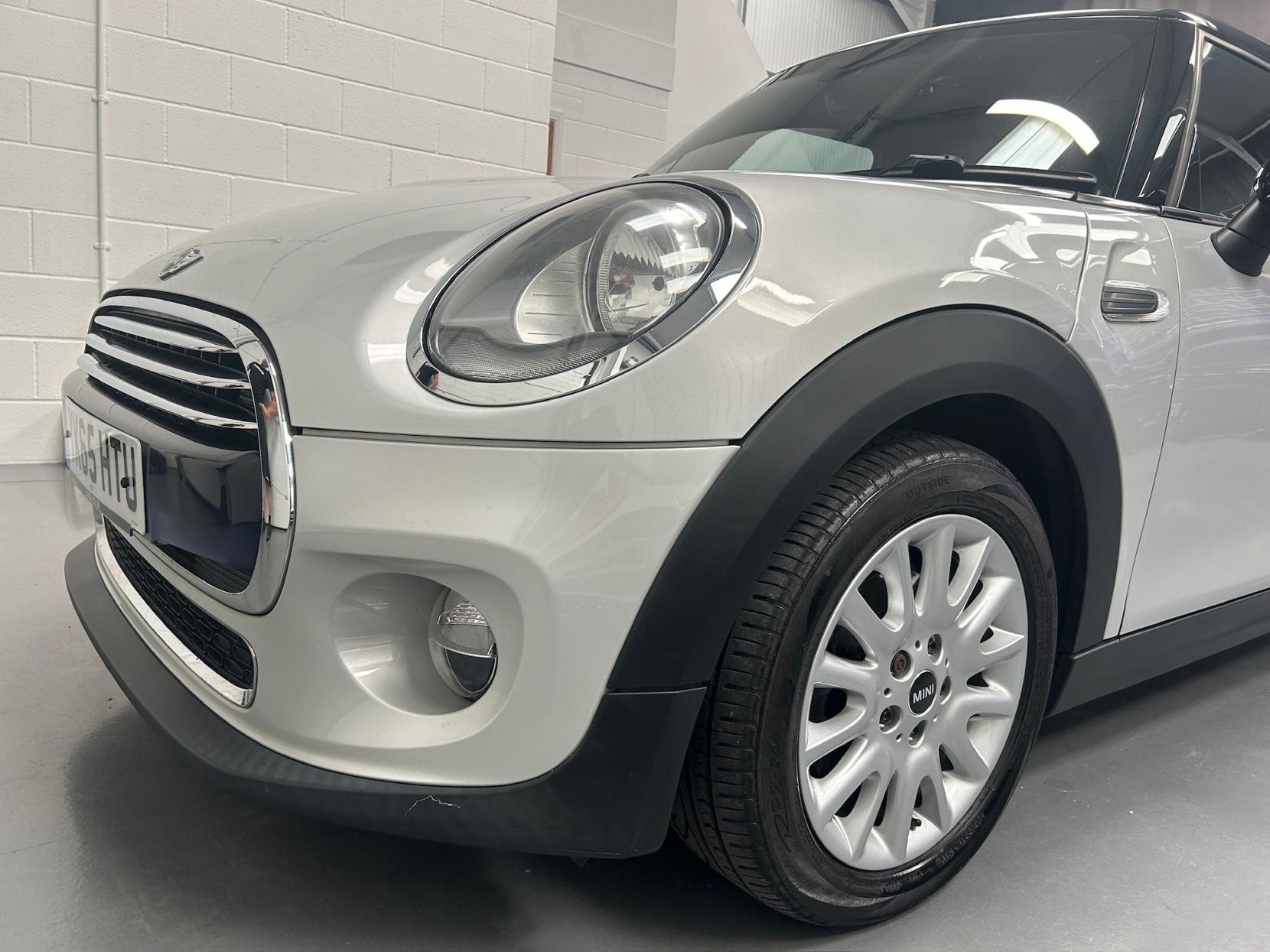 MINI Hatch 1.5 Cooper Hatchback 5dr Petrol Auto Euro 6 (s/s) (136 ps)