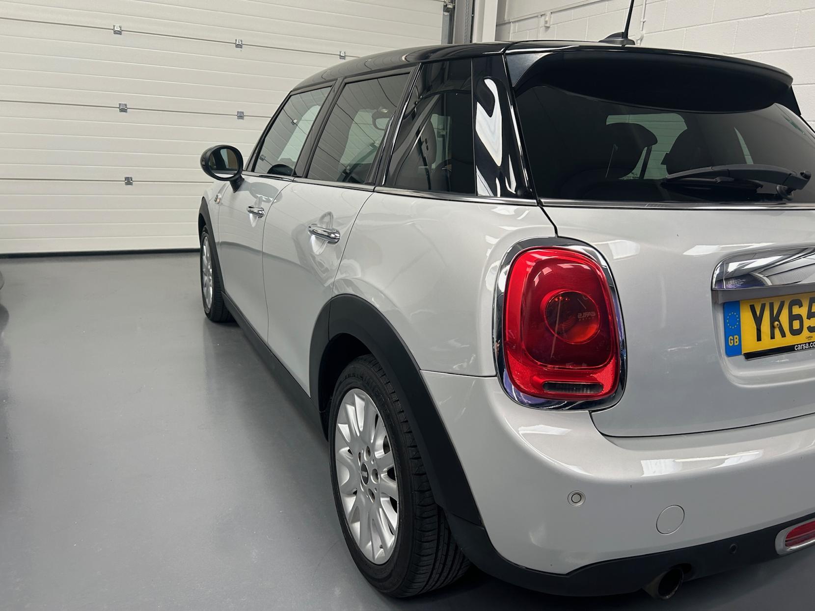 MINI Hatch 1.5 Cooper Hatchback 5dr Petrol Auto Euro 6 (s/s) (136 ps)