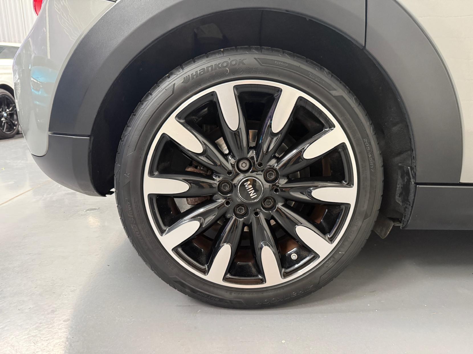 MINI Hatch 1.5 Cooper Hatchback 5dr Petrol Manual Euro 6 (s/s) (136 ps)