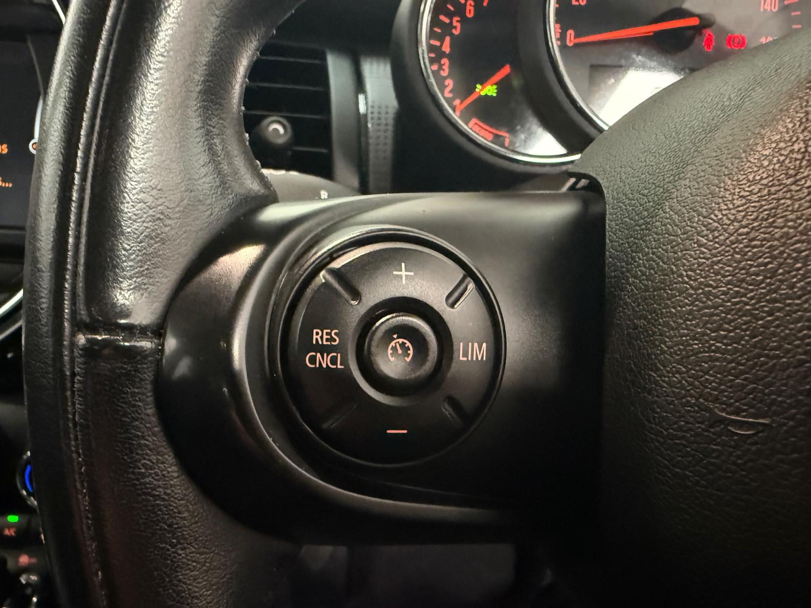 MINI Hatch 1.5 Cooper Hatchback 5dr Petrol Manual Euro 6 (s/s) (136 ps)