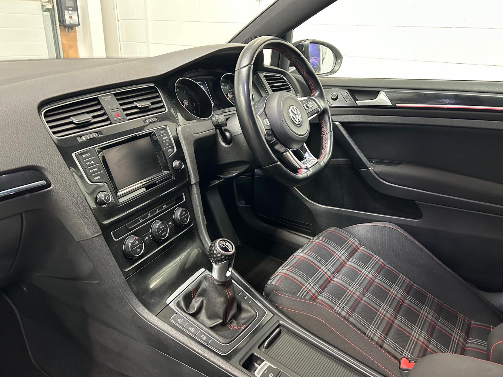 Volkswagen Golf 2.0 TSI BlueMotion Tech GTI Performance Hatchback 3dr Petrol Manual Euro 6 (s/s) (230 ps)
