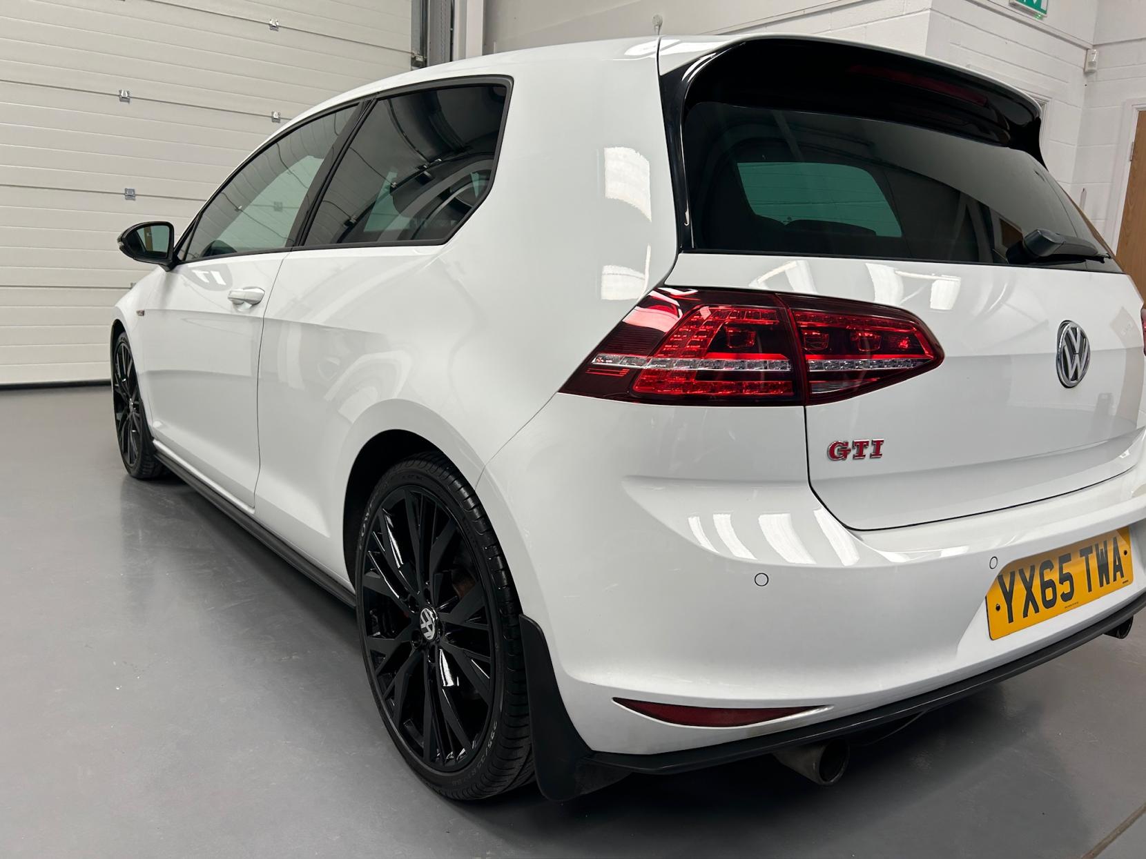 Volkswagen Golf 2.0 TSI BlueMotion Tech GTI Performance Hatchback 3dr Petrol Manual Euro 6 (s/s) (230 ps)