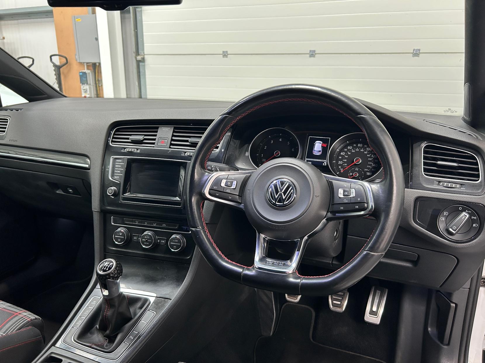 Volkswagen Golf 2.0 TSI BlueMotion Tech GTI Performance Hatchback 3dr Petrol Manual Euro 6 (s/s) (230 ps)
