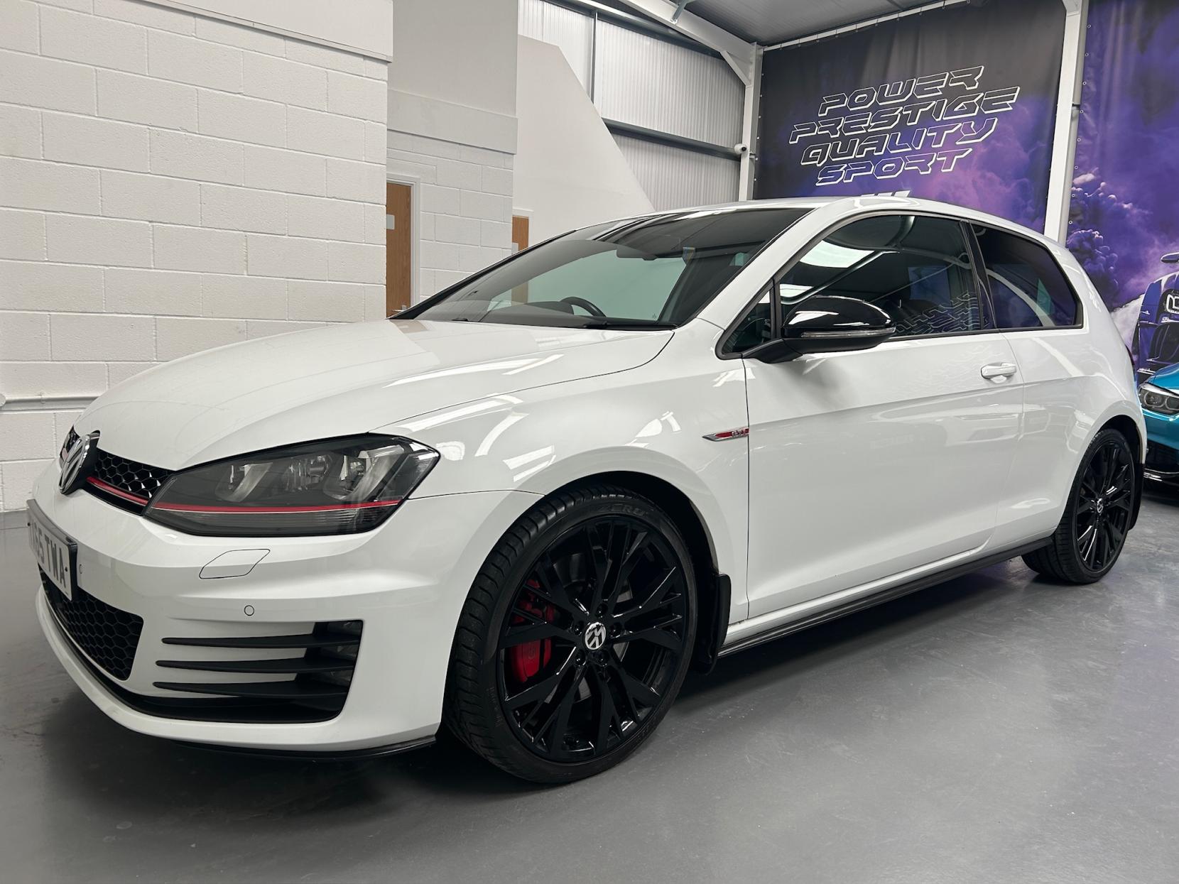 Volkswagen Golf 2.0 TSI BlueMotion Tech GTI Performance Hatchback 3dr Petrol Manual Euro 6 (s/s) (230 ps)