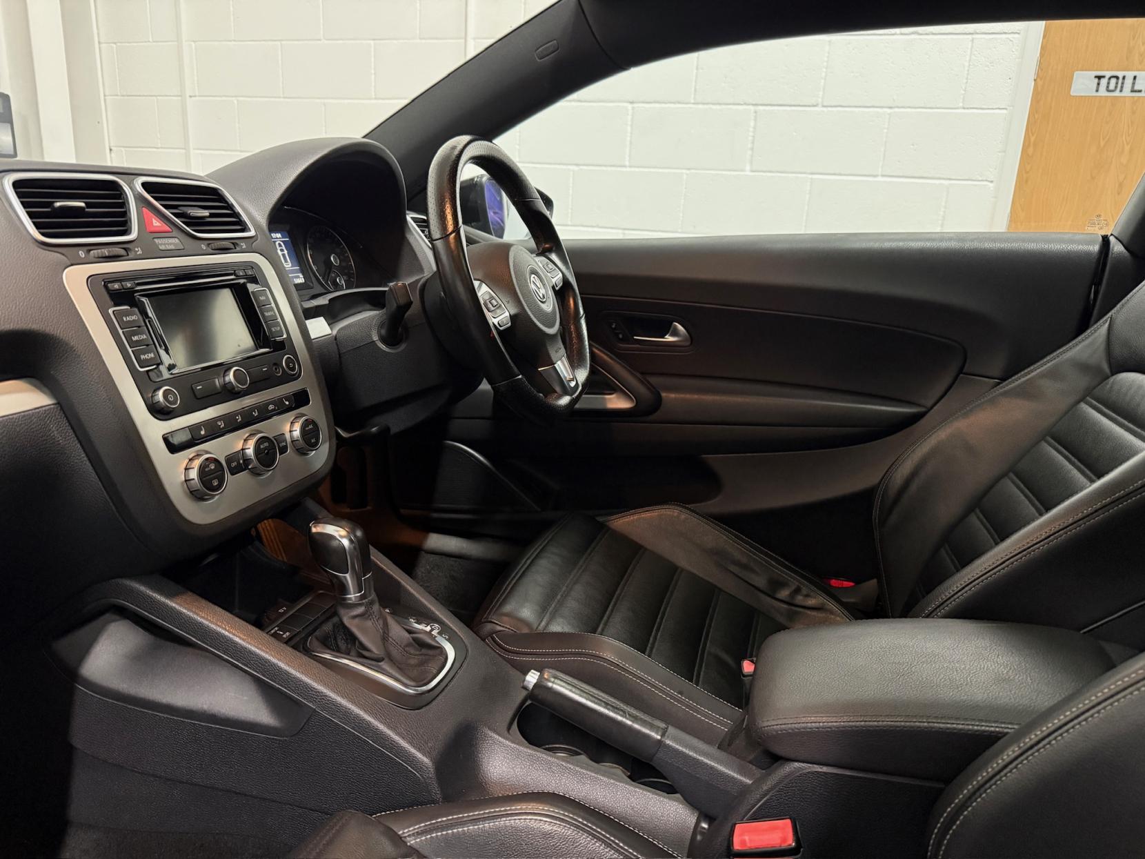 Volkswagen Scirocco 2.0 TSI GT Hatchback 3dr Petrol DSG Euro 5 (Leather, Nav) (210 ps)