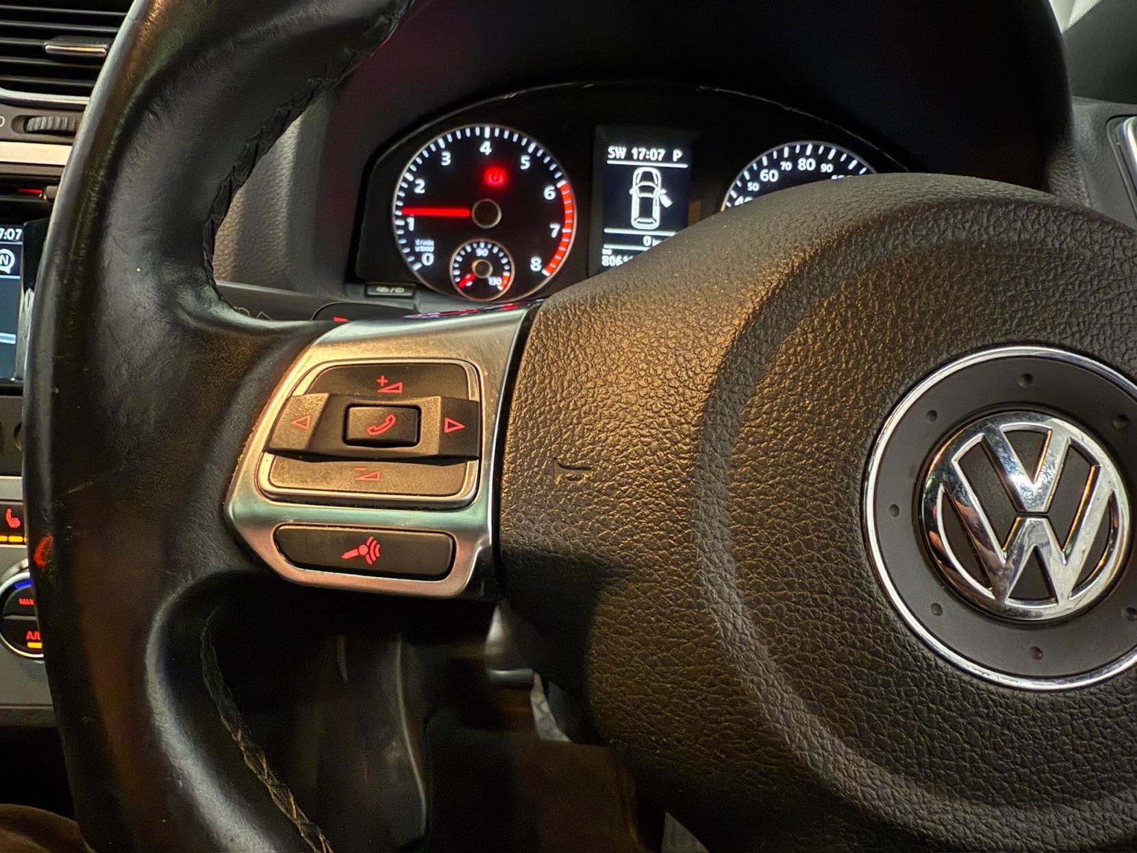 Volkswagen Scirocco 2.0 TSI GT Hatchback 3dr Petrol DSG Euro 5 (Leather, Nav) (210 ps)