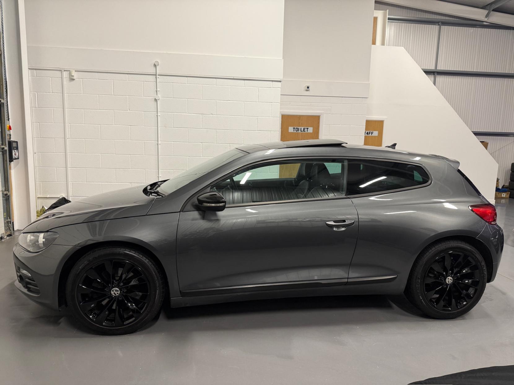 Volkswagen Scirocco 2.0 TSI GT Hatchback 3dr Petrol DSG Euro 5 (Leather, Nav) (210 ps)