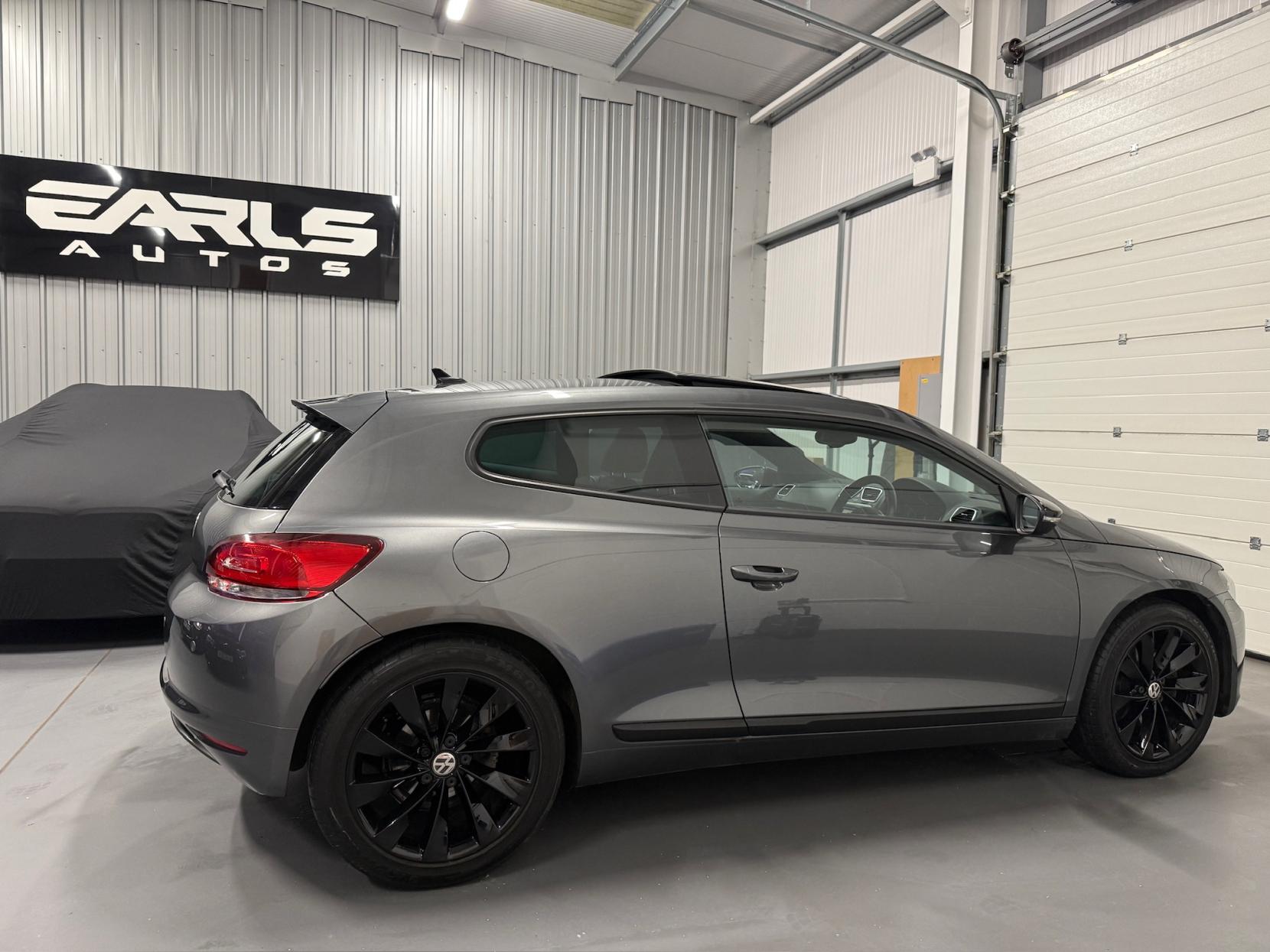 Volkswagen Scirocco 2.0 TSI GT Hatchback 3dr Petrol DSG Euro 5 (Leather, Nav) (210 ps)