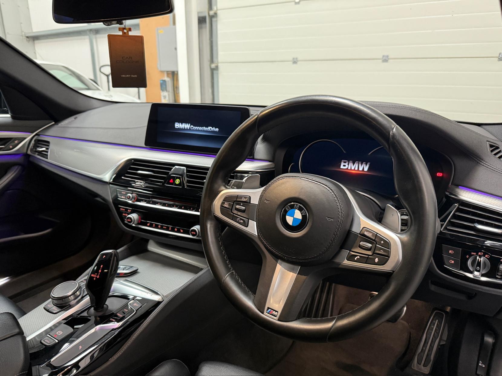 BMW 5 Series 2.0 520d M Sport Touring 5dr Diesel Auto Euro 6 (s/s) (190 ps)