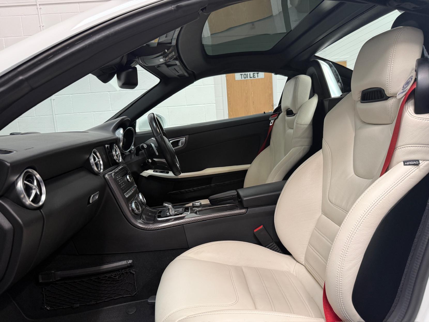 Mercedes-Benz SLC 2.1 SLC250d AMG Line Convertible 2dr Diesel G-Tronic Euro 6 (s/s) (204 ps)
