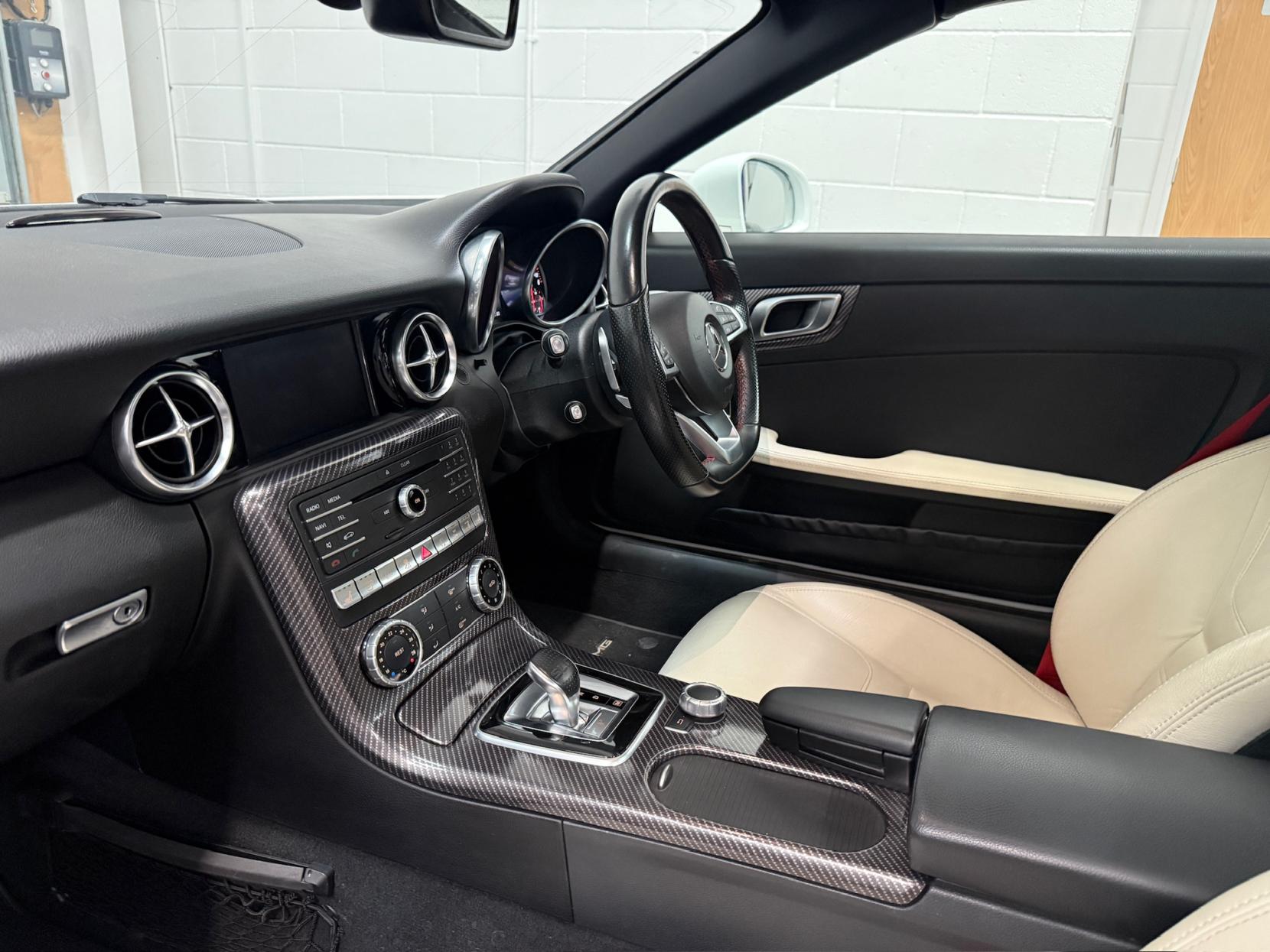 Mercedes-Benz SLC 2.1 SLC250d AMG Line Convertible 2dr Diesel G-Tronic Euro 6 (s/s) (204 ps)