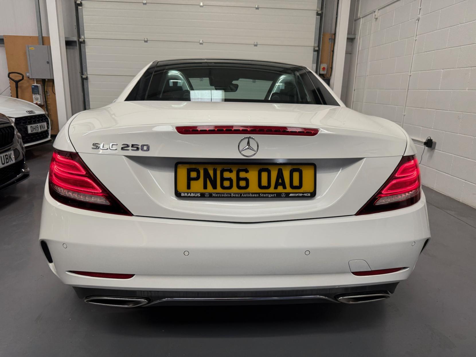 Mercedes-Benz SLC 2.1 SLC250d AMG Line Convertible 2dr Diesel G-Tronic Euro 6 (s/s) (204 ps)