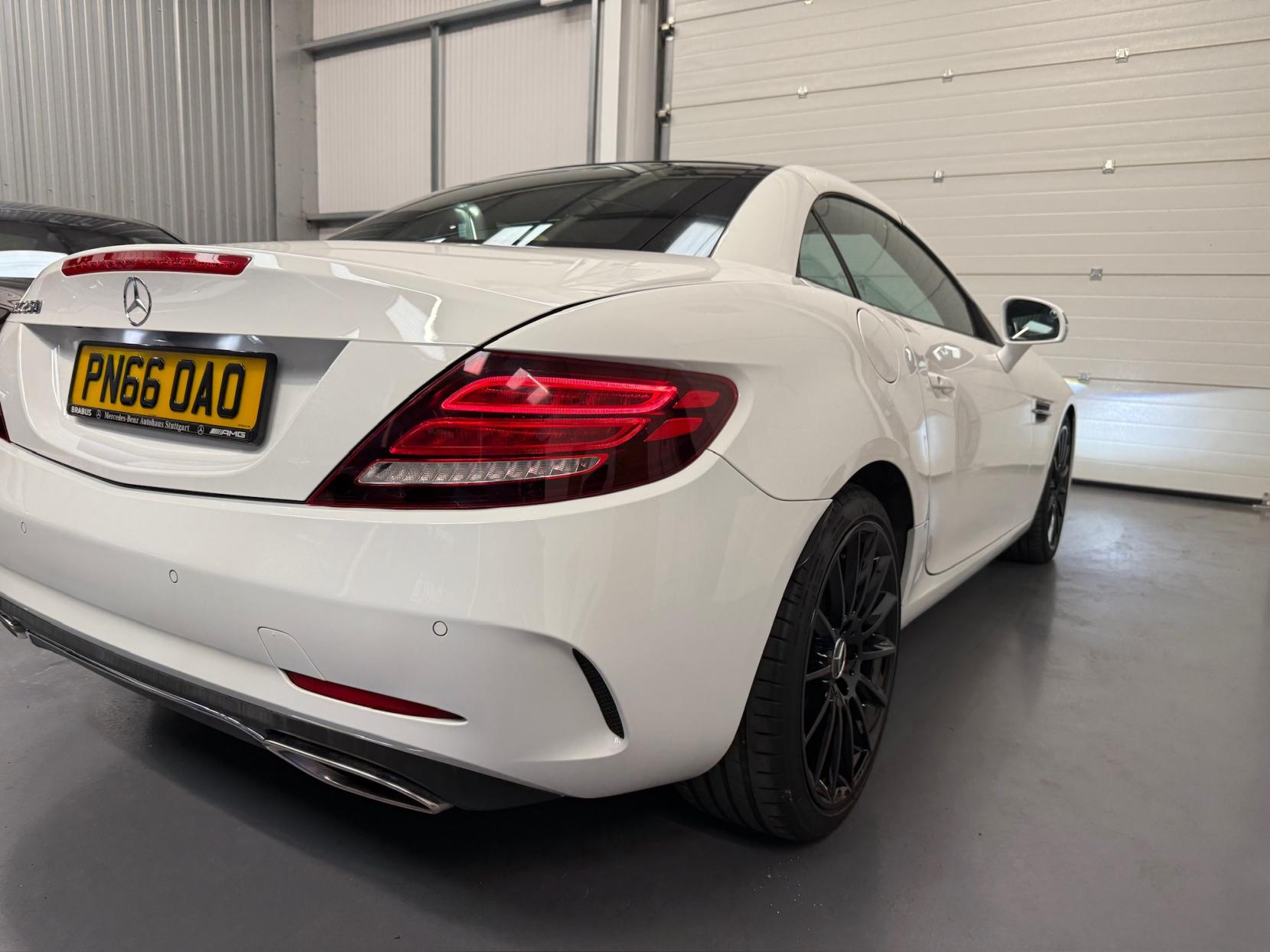 Mercedes-Benz SLC 2.1 SLC250d AMG Line Convertible 2dr Diesel G-Tronic Euro 6 (s/s) (204 ps)