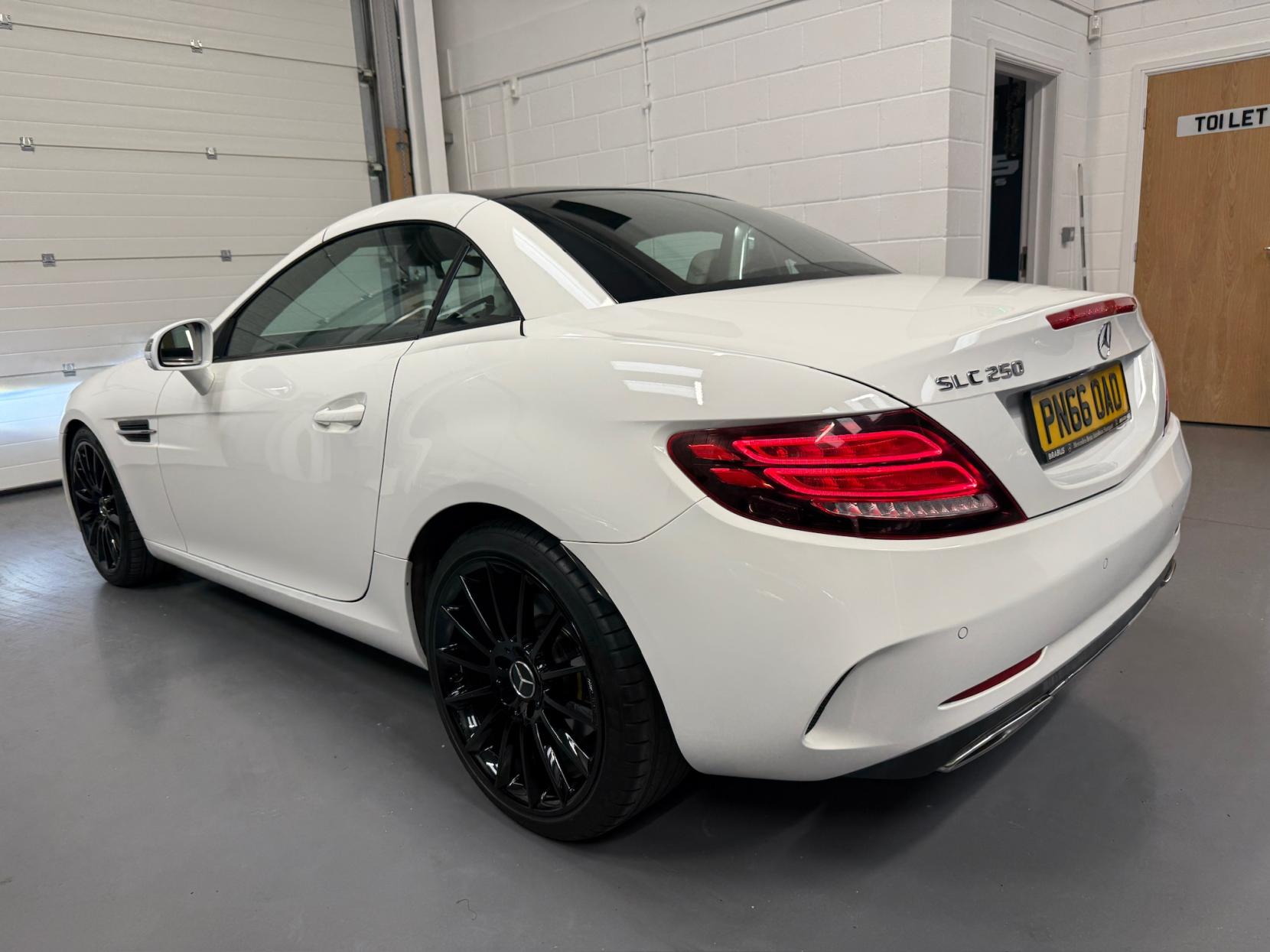 Mercedes-Benz SLC 2.1 SLC250d AMG Line Convertible 2dr Diesel G-Tronic Euro 6 (s/s) (204 ps)