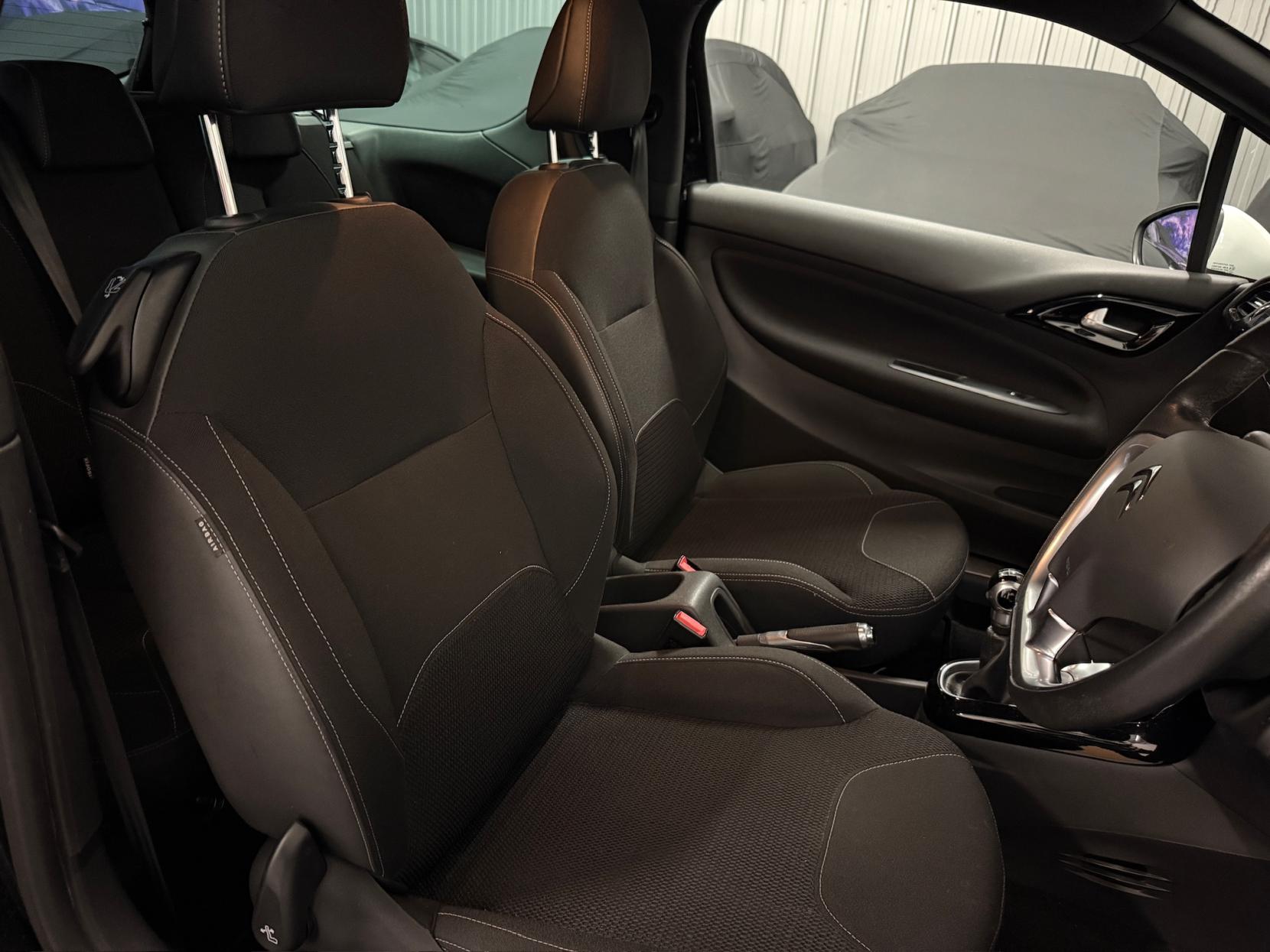 DS AUTOMOBILES DS 3 1.6 BlueHDi DStyle Nav Hatchback 3dr Diesel Manual Euro 6 (s/s) (100 ps)