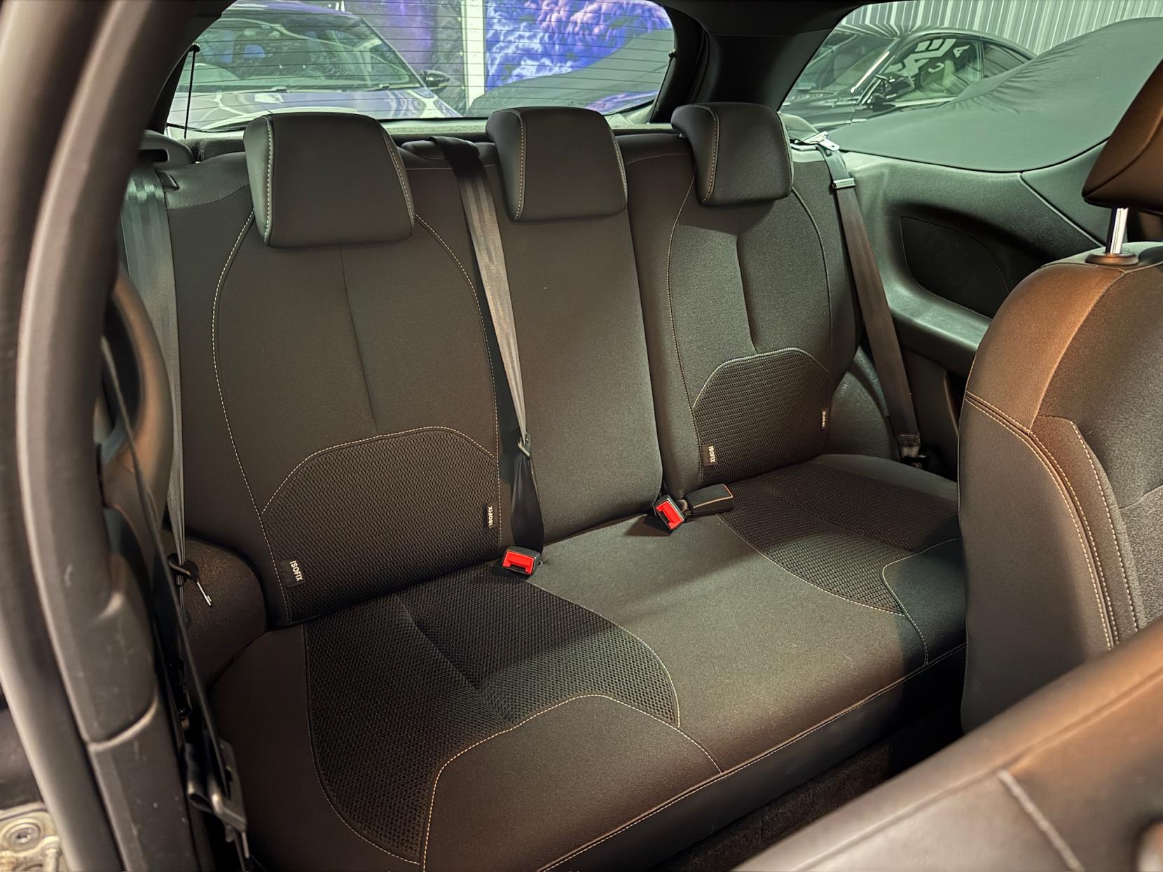 DS AUTOMOBILES DS 3 1.6 BlueHDi DStyle Nav Hatchback 3dr Diesel Manual Euro 6 (s/s) (100 ps)