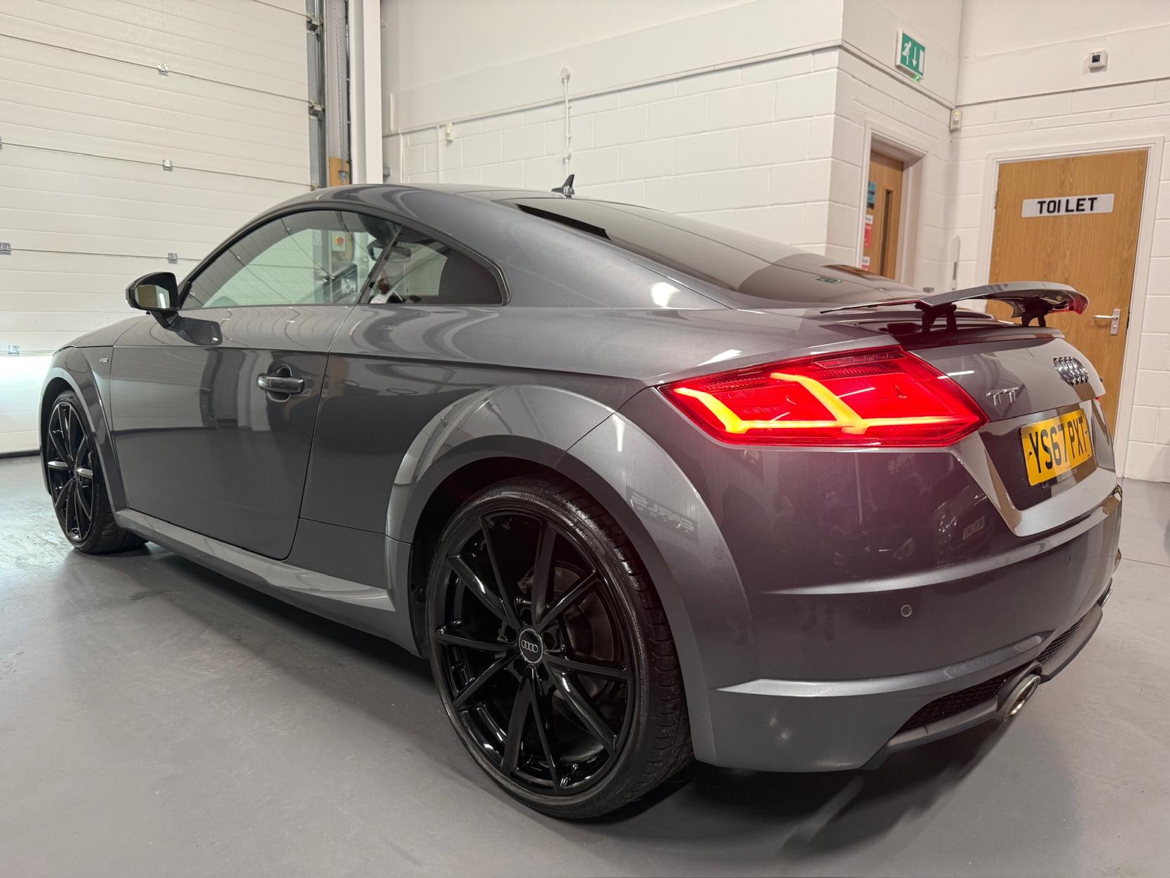 Audi TT 2.0 TDI Black Edition Coupe 3dr Diesel S Tronic quattro Euro 6 (s/s) (184 ps)