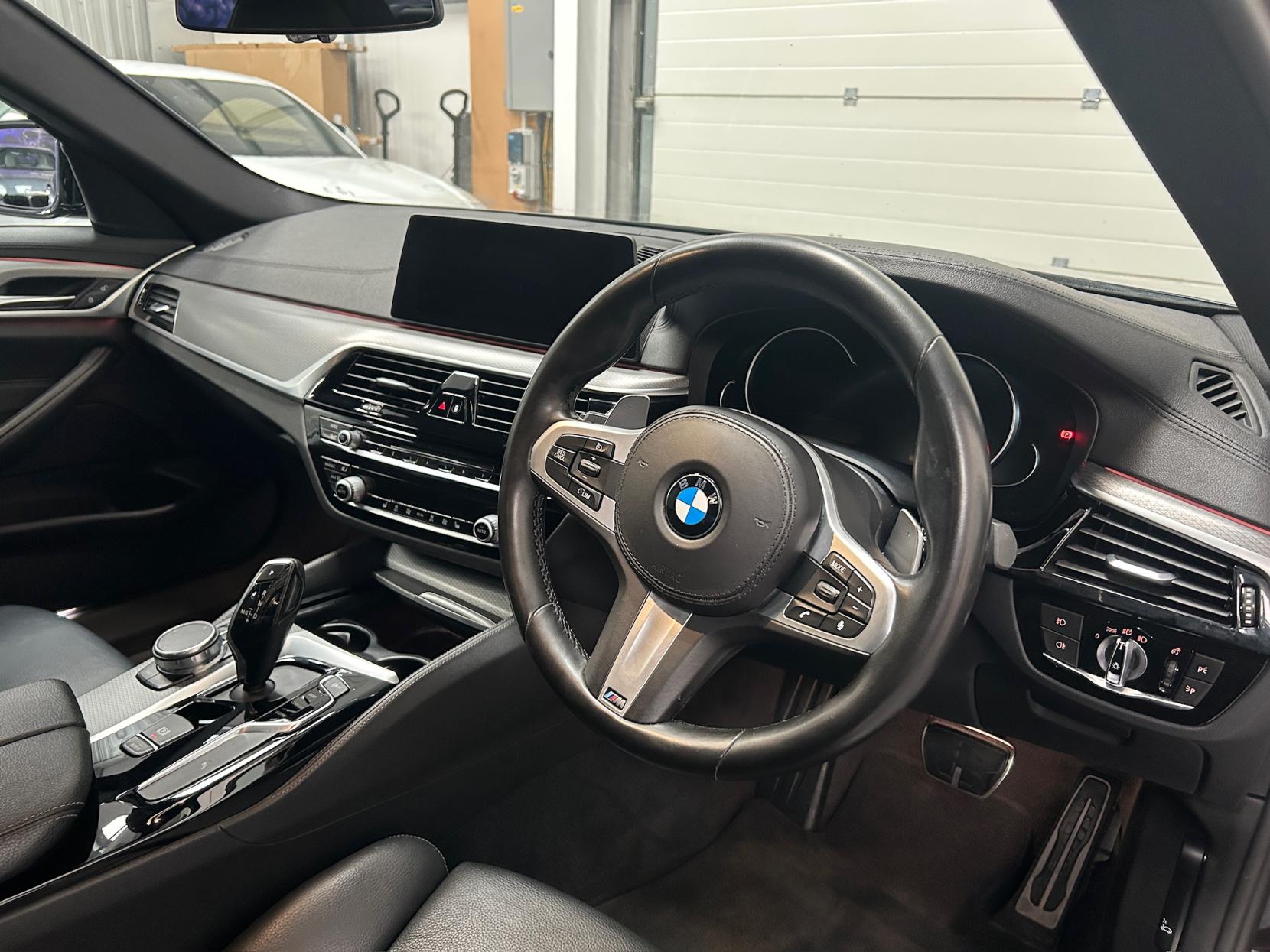 BMW 5 Series 2.0 520d M Sport Saloon 4dr Diesel Auto Euro 6 (s/s) (190 ps)