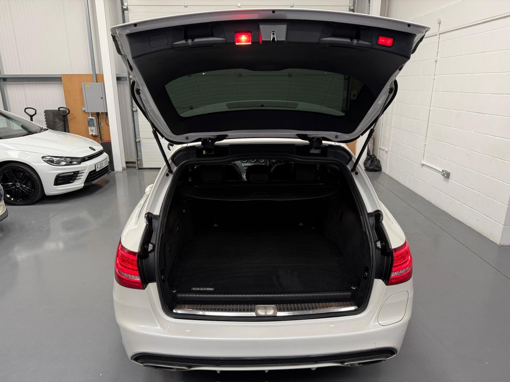 Mercedes-Benz C Class 2.0 C350e 6.4kWh AMG Line Estate 5dr Petrol Plug-in Hybrid G-Tronic+ Euro 6 (s/s) (293 ps)