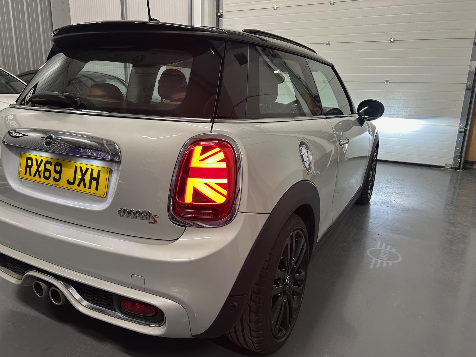 MINI Hatch 2.0 Cooper S Exclusive Hatchback 3dr Petrol Steptronic Euro 6 (s/s) (192 ps)