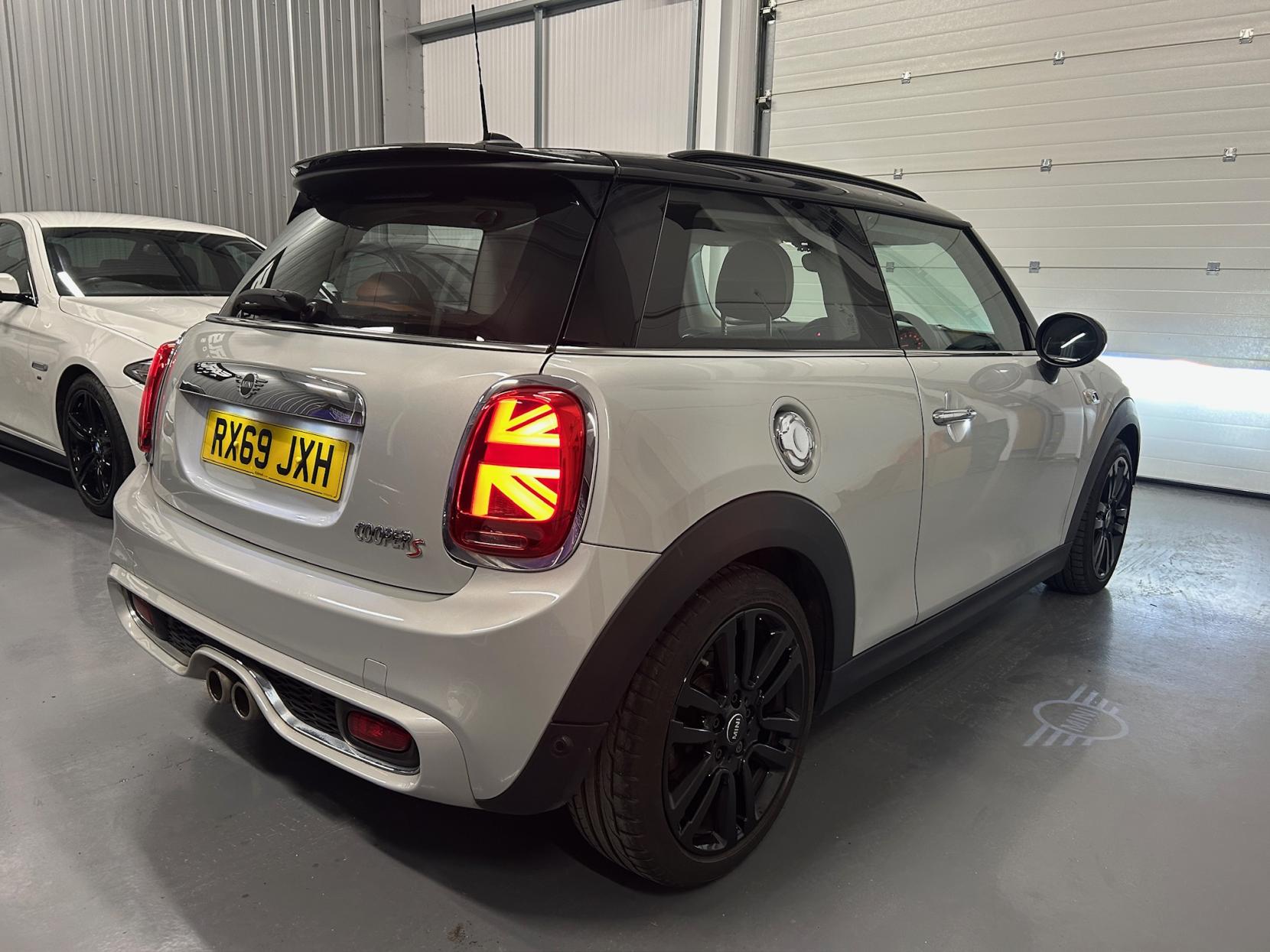 MINI Hatch 2.0 Cooper S Exclusive Hatchback 3dr Petrol Steptronic Euro 6 (s/s) (192 ps)