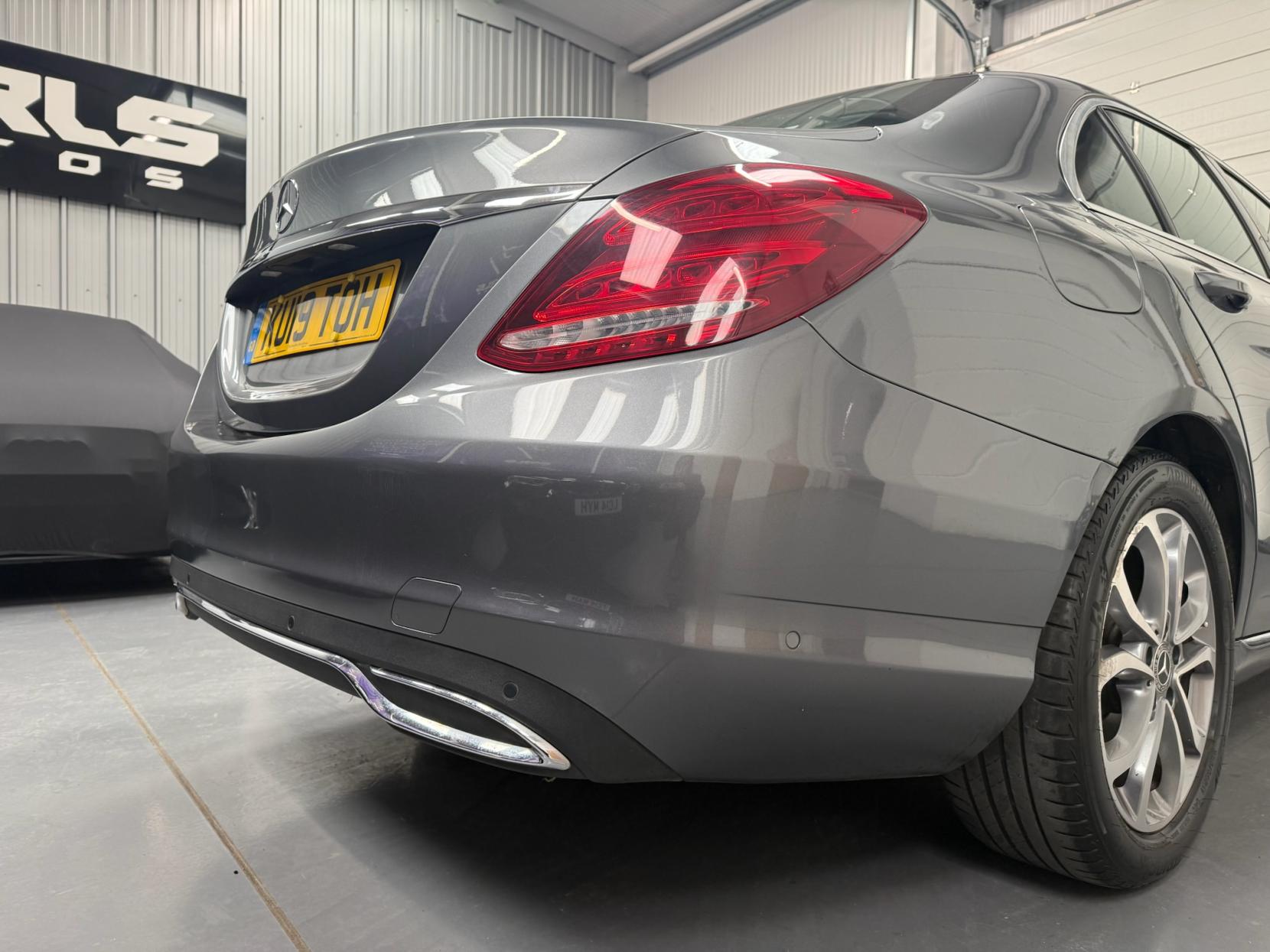 Mercedes-Benz C Class 1.6 C200d Sport Saloon 4dr Diesel G-Tronic+ Euro 6 (s/s) (136 ps)