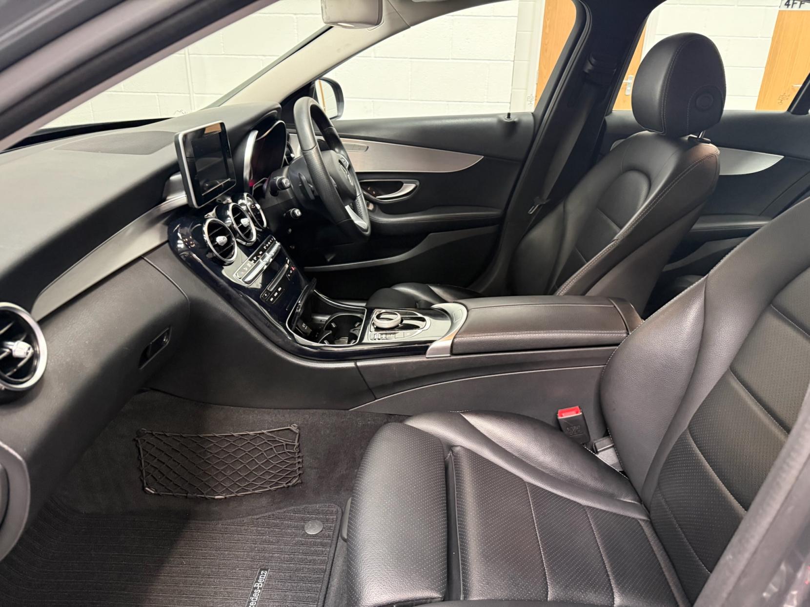 Mercedes-Benz C Class 1.6 C200d Sport Saloon 4dr Diesel G-Tronic+ Euro 6 (s/s) (136 ps)