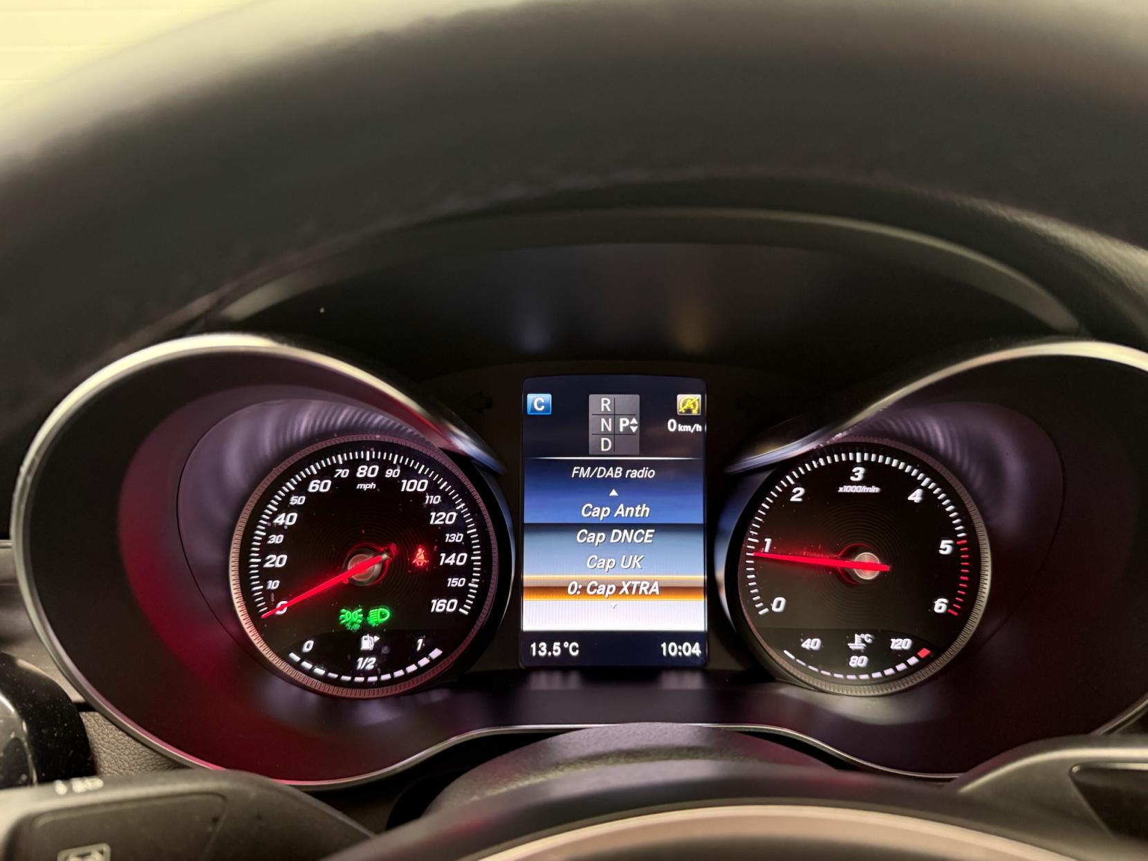 Mercedes-Benz C Class 1.6 C200d Sport Saloon 4dr Diesel G-Tronic+ Euro 6 (s/s) (136 ps)