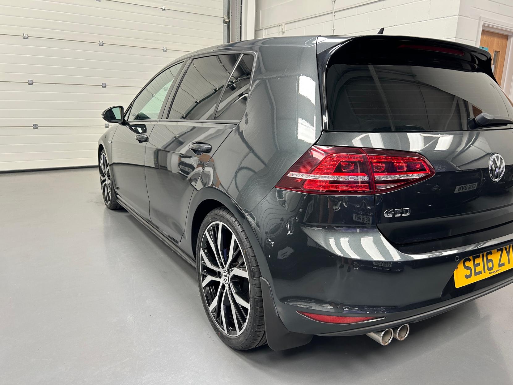 Volkswagen Golf 2.0 TDI BlueMotion Tech GTD Hatchback 5dr Diesel DSG Euro 6 (s/s) (184 ps)