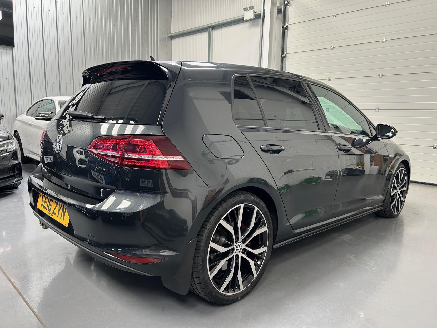 Volkswagen Golf 2.0 TDI BlueMotion Tech GTD Hatchback 5dr Diesel DSG Euro 6 (s/s) (184 ps)