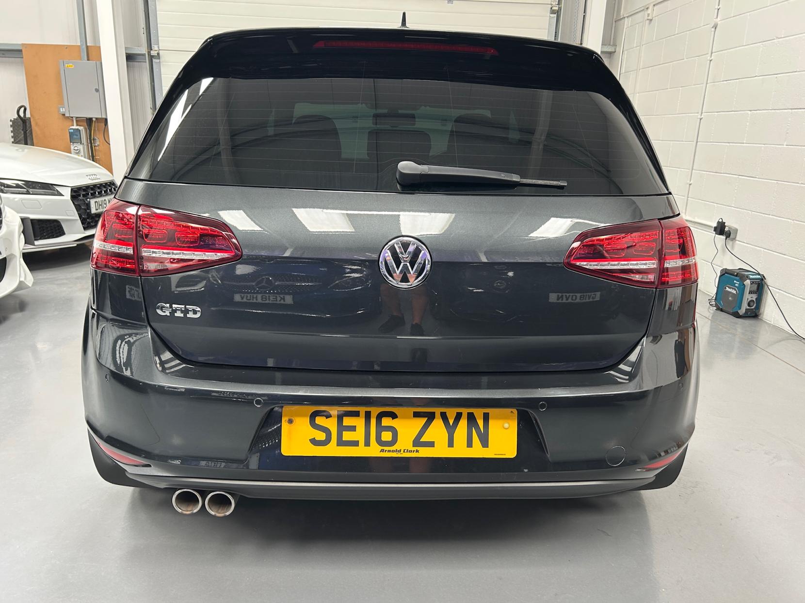 Volkswagen Golf 2.0 TDI BlueMotion Tech GTD Hatchback 5dr Diesel DSG Euro 6 (s/s) (184 ps)