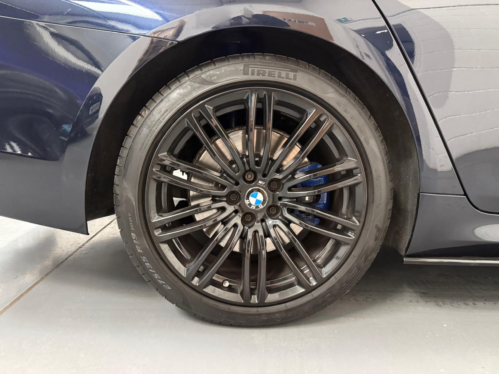 BMW 5 Series 3.0 530d M Sport Saloon 4dr Diesel Auto xDrive Euro 6 (s/s) (265 ps)