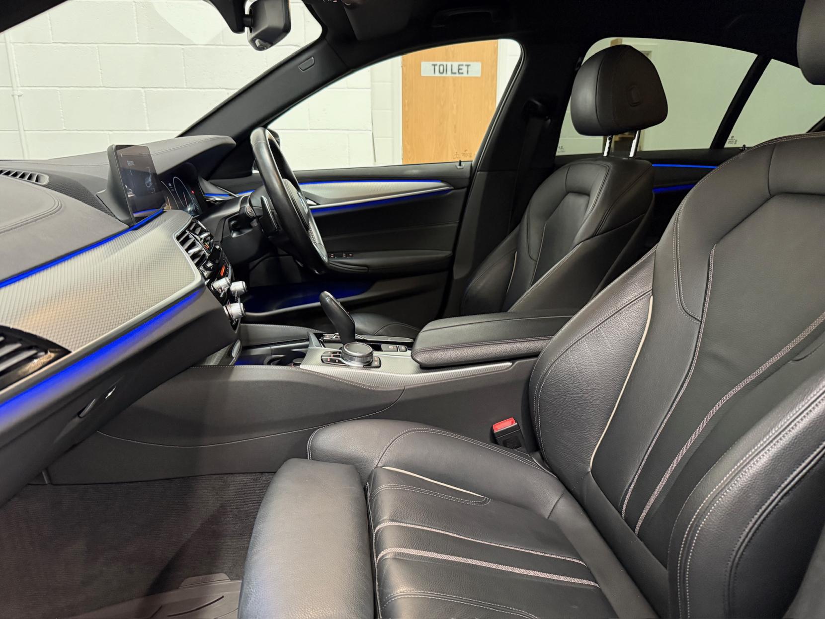 BMW 5 Series 3.0 530d M Sport Saloon 4dr Diesel Auto xDrive Euro 6 (s/s) (265 ps)