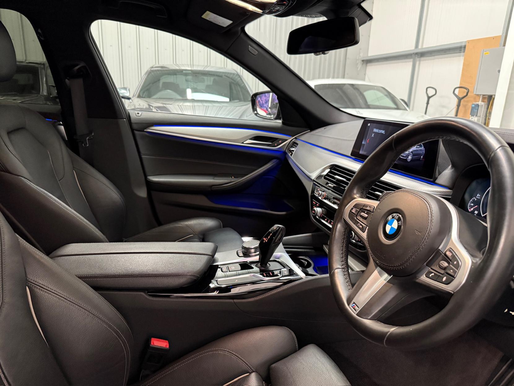 BMW 5 Series 3.0 530d M Sport Saloon 4dr Diesel Auto xDrive Euro 6 (s/s) (265 ps)