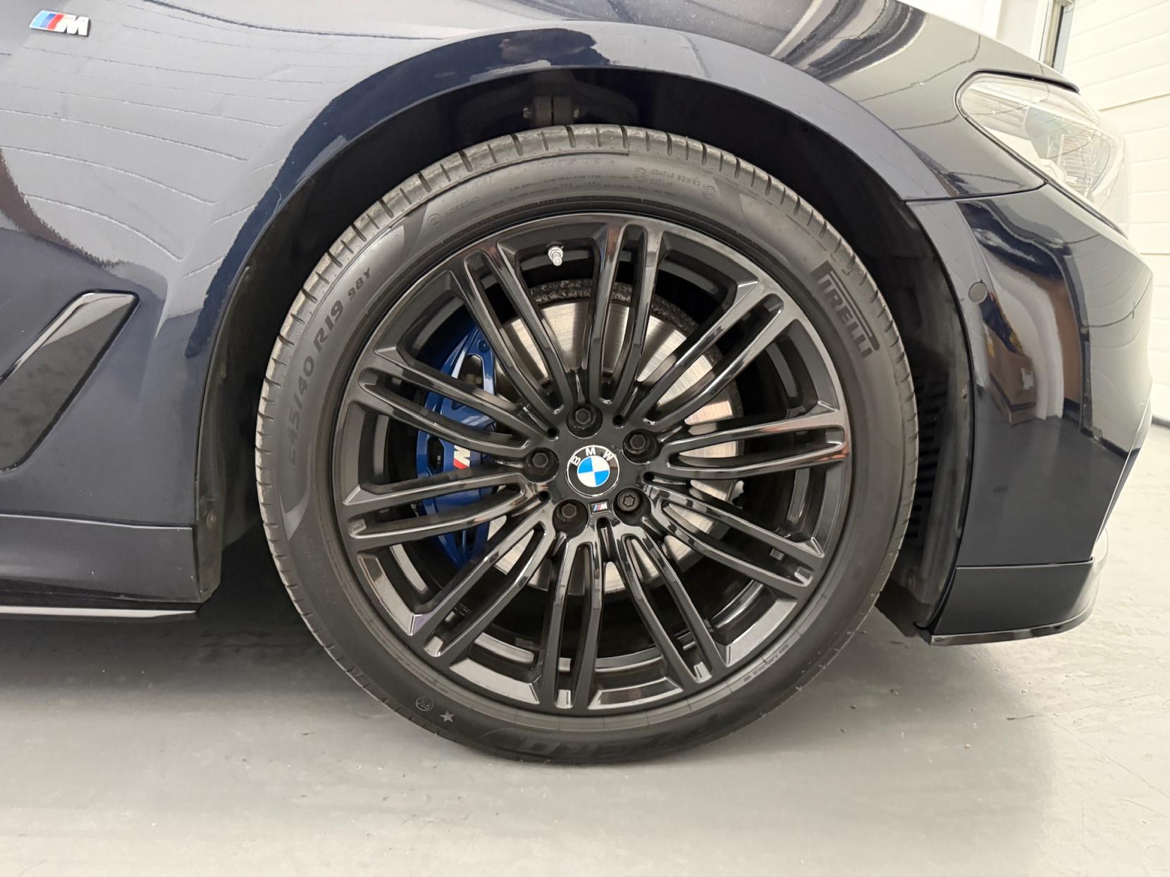 BMW 5 Series 3.0 530d M Sport Saloon 4dr Diesel Auto xDrive Euro 6 (s/s) (265 ps)