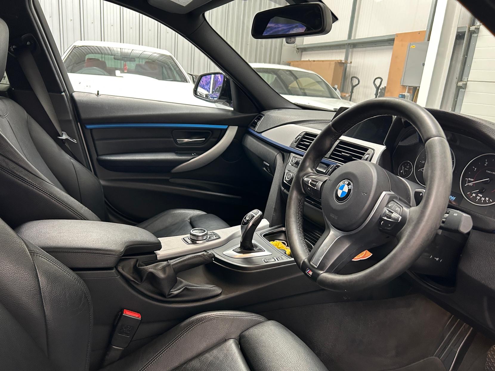 BMW 3 Series 2.0 320d M Sport Saloon 4dr Diesel Auto Euro 6 (s/s) (190 ps)
