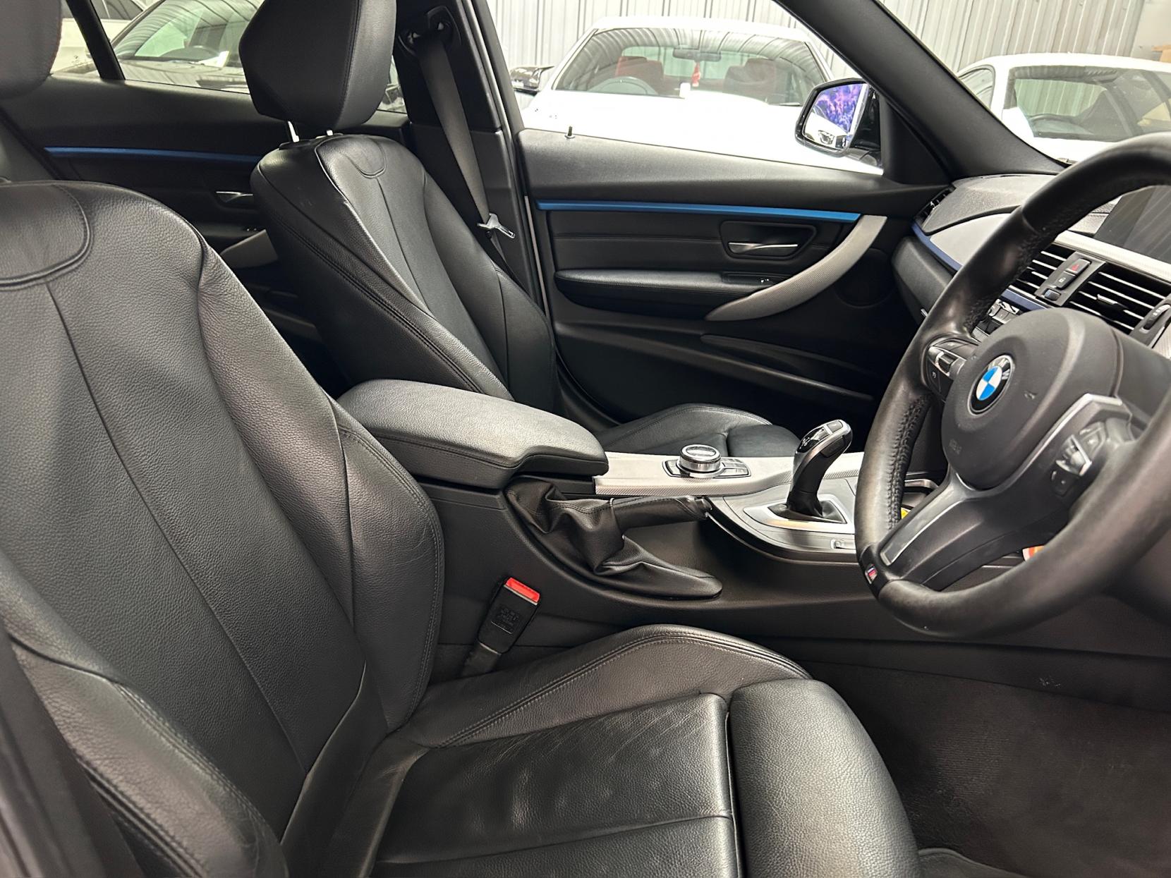 BMW 3 Series 2.0 320d M Sport Saloon 4dr Diesel Auto Euro 6 (s/s) (190 ps)