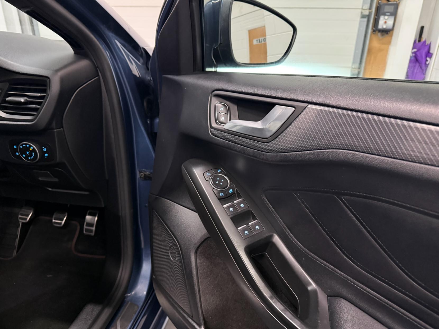 Ford Focus 1.5 EcoBlue ST-Line X Hatchback 5dr Diesel Manual Euro 6 (s/s) (120 ps)