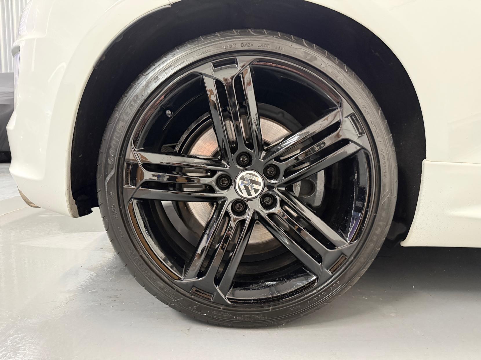 Volkswagen Scirocco 2.0 TSI BlueMotion Tech R Hatchback 3dr Petrol DSG Euro 6 (s/s) (280 ps)