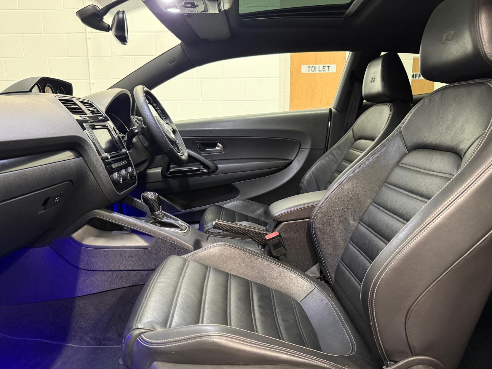 Volkswagen Scirocco 2.0 TSI BlueMotion Tech R Hatchback 3dr Petrol DSG Euro 6 (s/s) (280 ps)