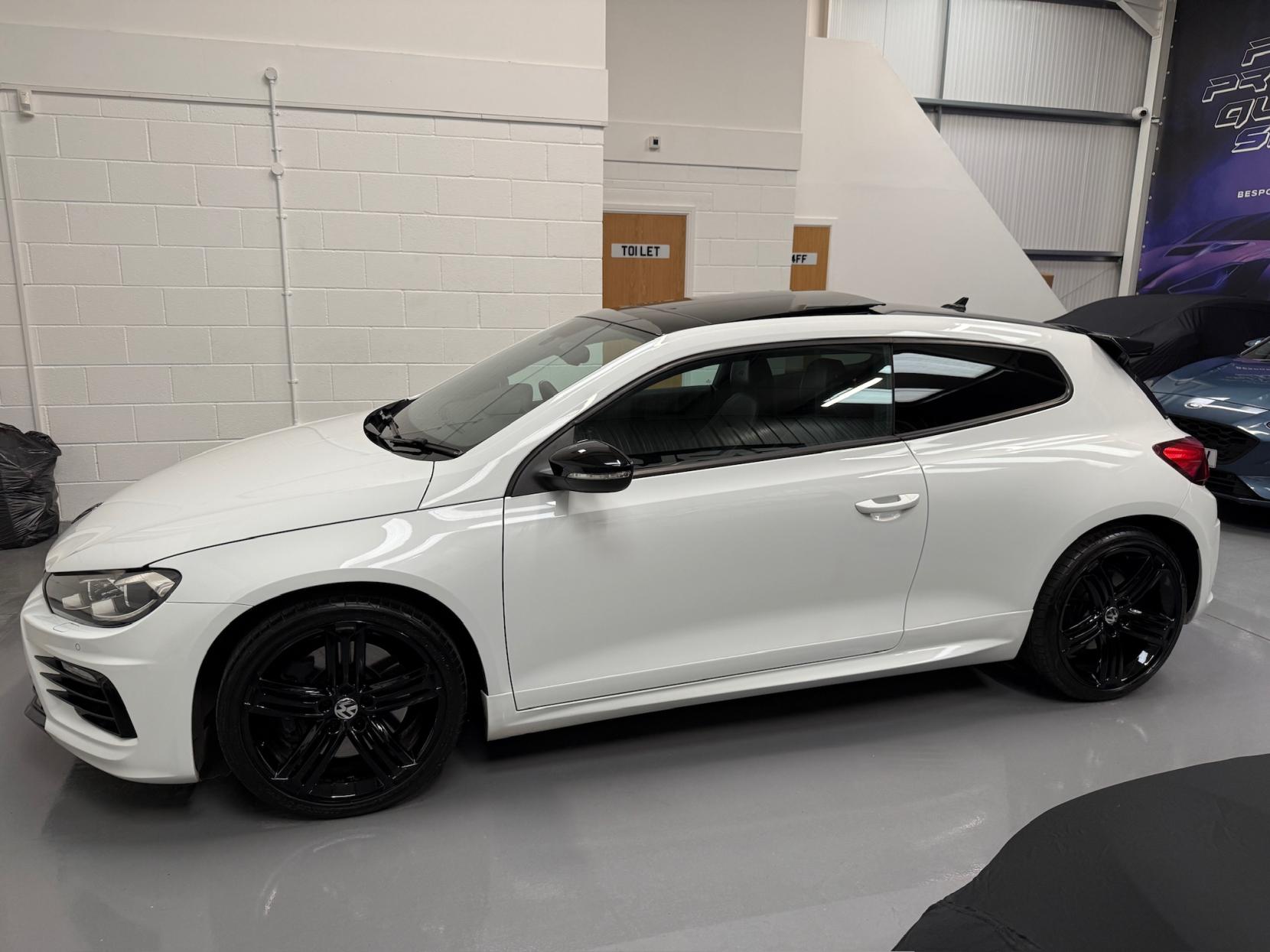 Volkswagen Scirocco 2.0 TSI BlueMotion Tech R Hatchback 3dr Petrol DSG Euro 6 (s/s) (280 ps)