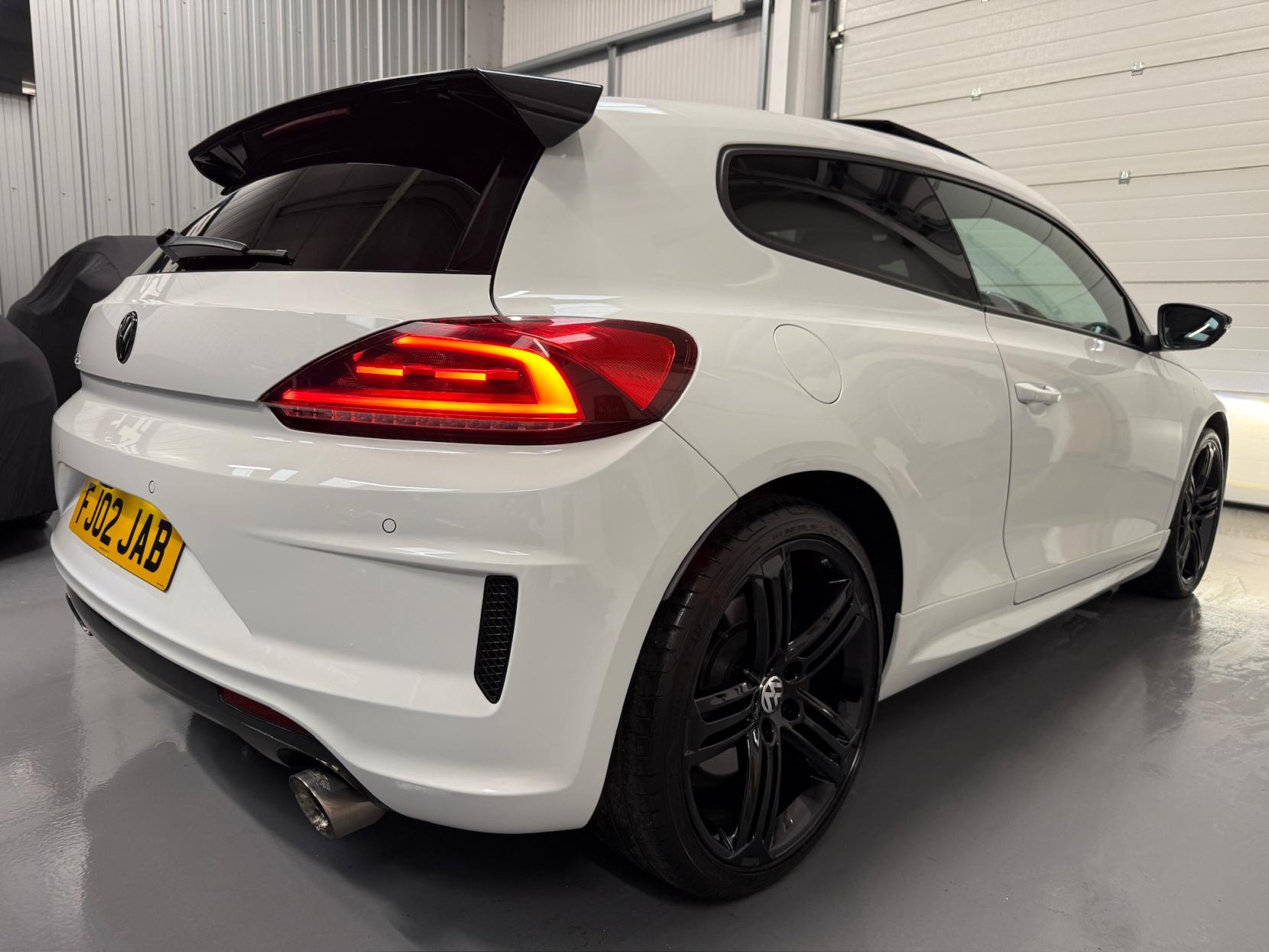 Volkswagen Scirocco 2.0 TSI BlueMotion Tech R Hatchback 3dr Petrol DSG Euro 6 (s/s) (280 ps)