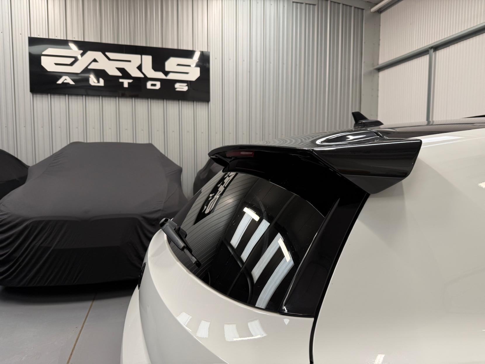 Volkswagen Scirocco 2.0 TSI BlueMotion Tech R Hatchback 3dr Petrol DSG Euro 6 (s/s) (280 ps)