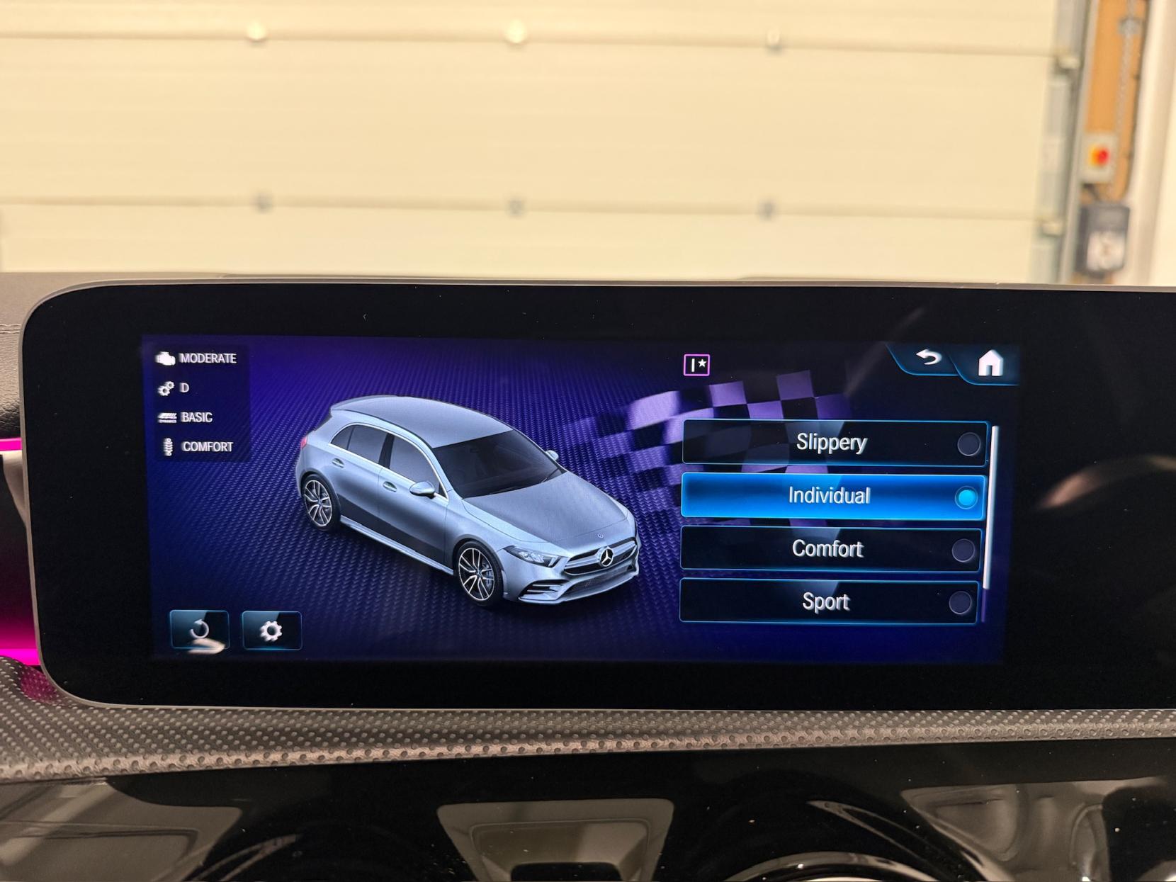 Mercedes-Benz A Class 2.0 A35 AMG (Premium Plus) Hatchback 5dr Petrol SpdS DCT 4MATIC Euro 6 (s/s) (306 ps)